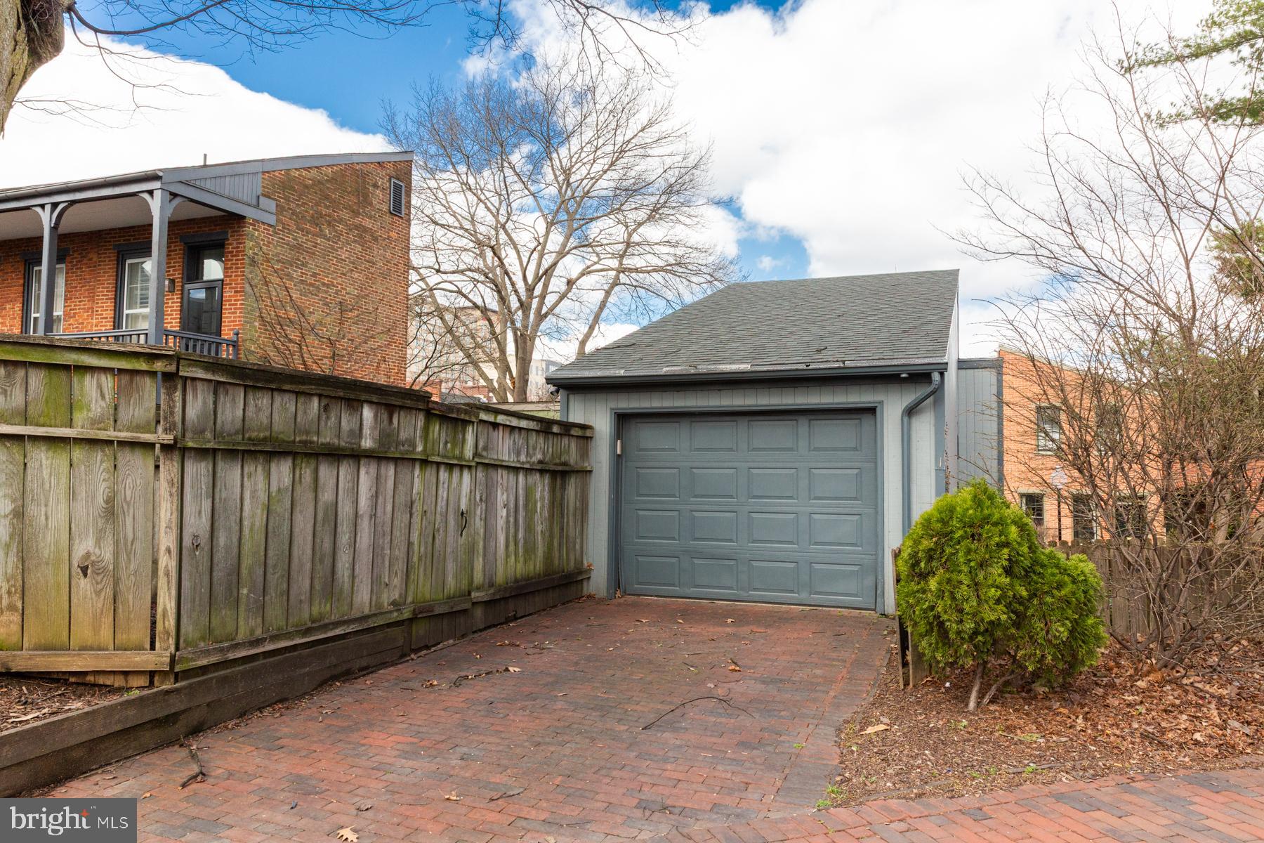 OLD TOWN LANCASTER - Residential