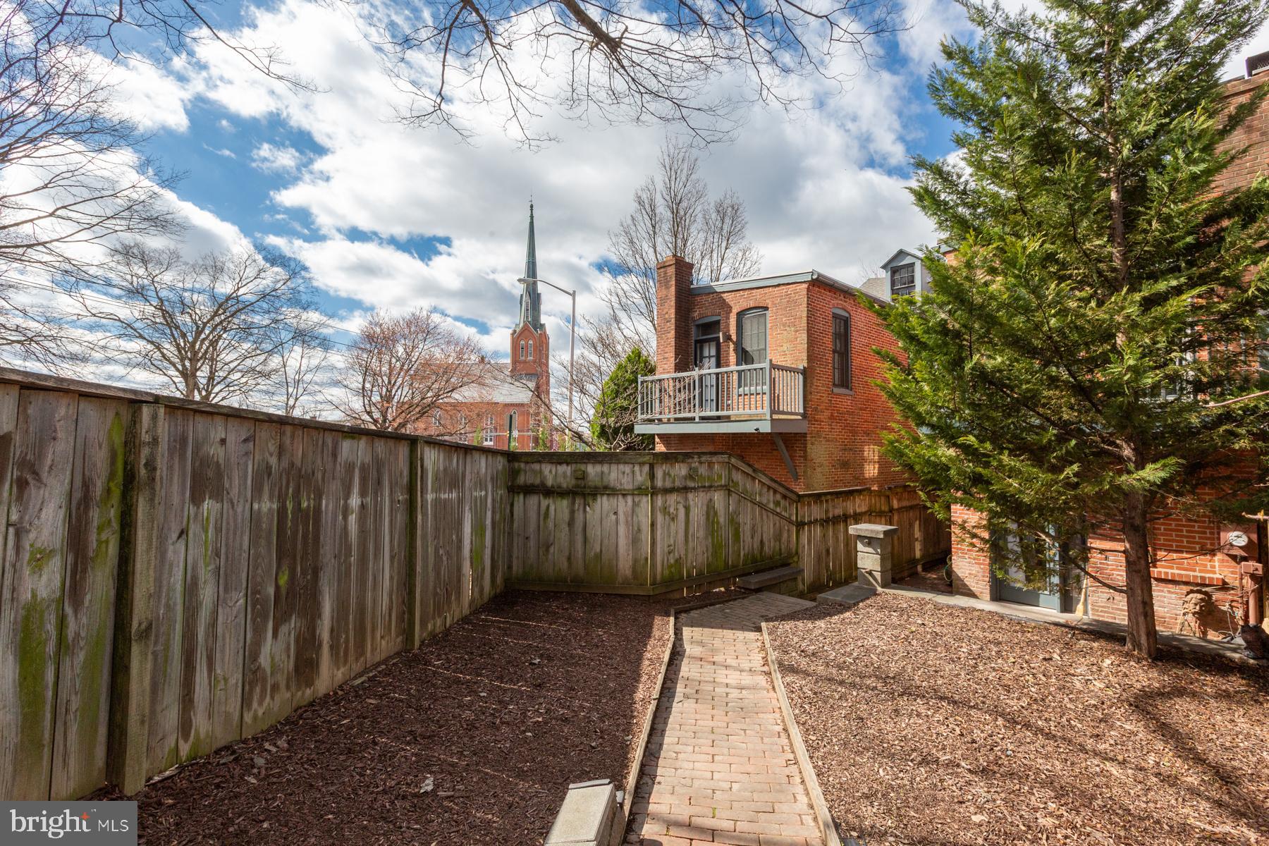 OLD TOWN LANCASTER - Residential