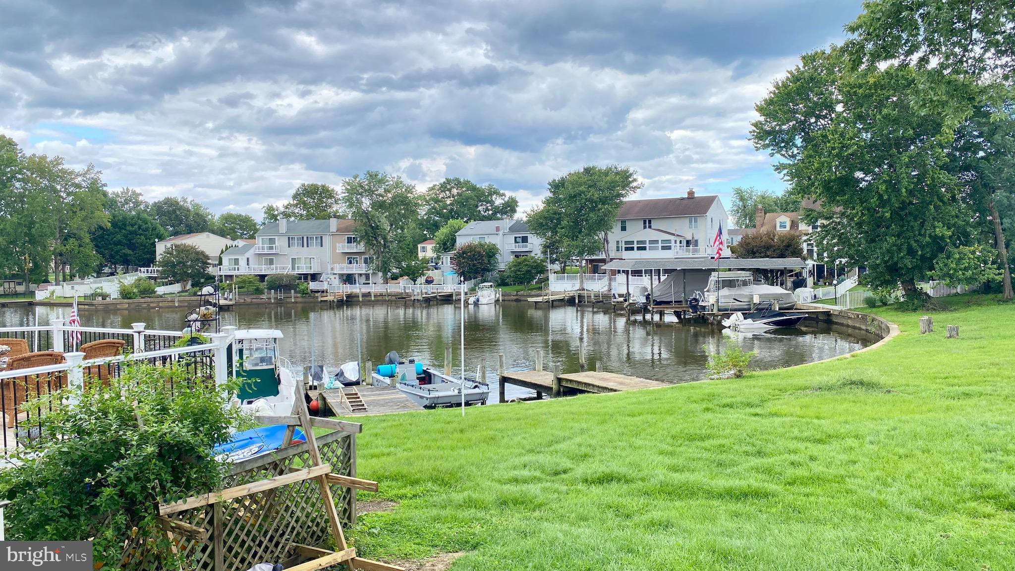 111 BREAKWATER COURT