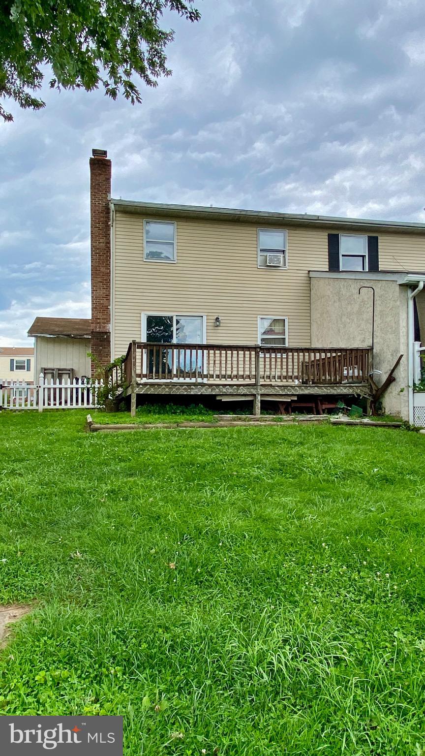 111 BREAKWATER COURT