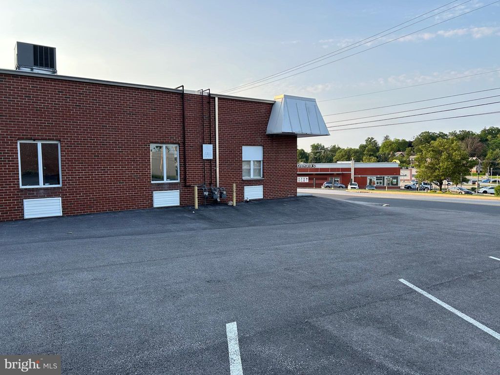 Photo of 30 W 11th Avenue, YORK, PA 17404 (MLS # PAYK2084712)