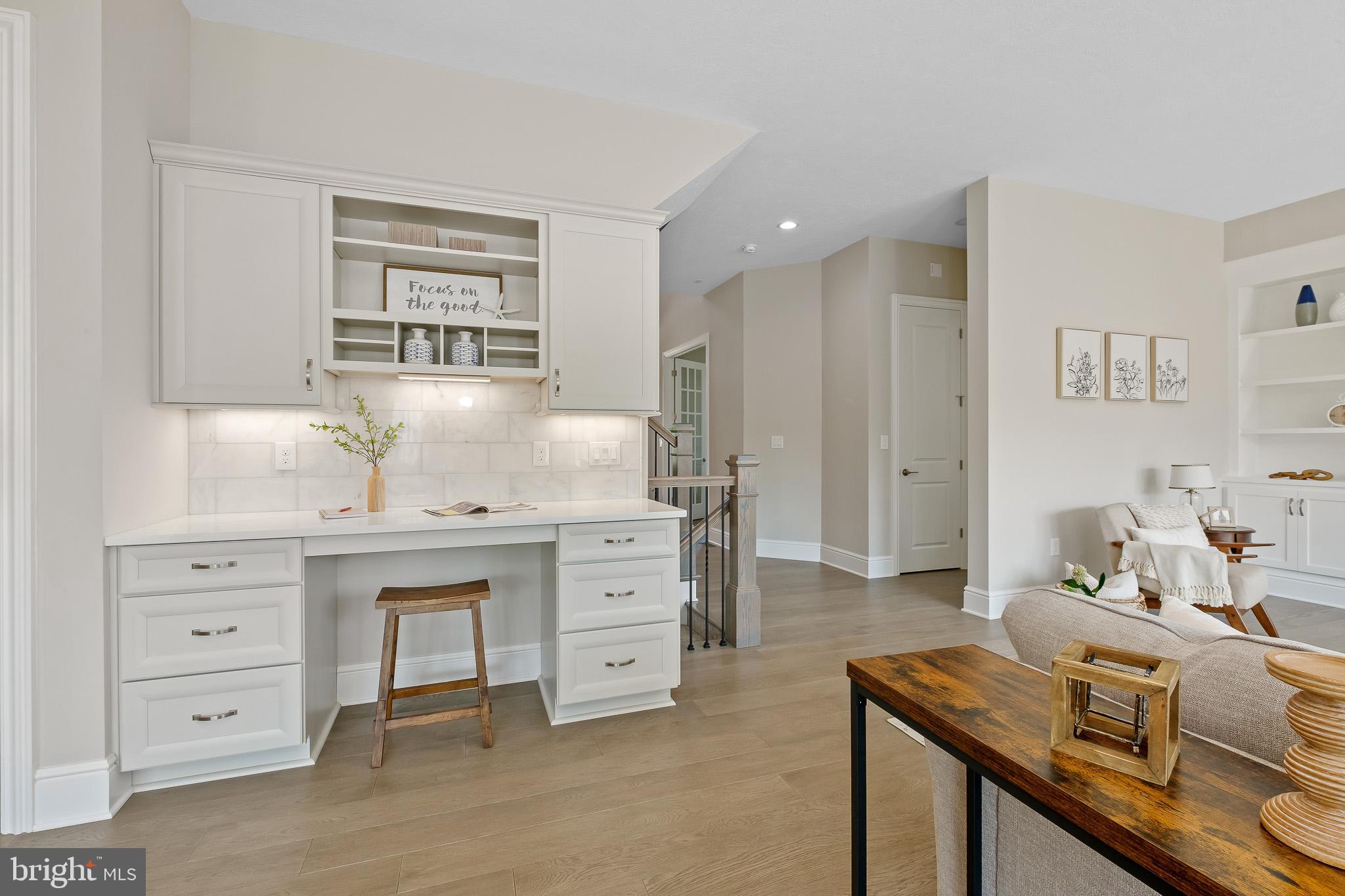 OAKWOOD - Residential