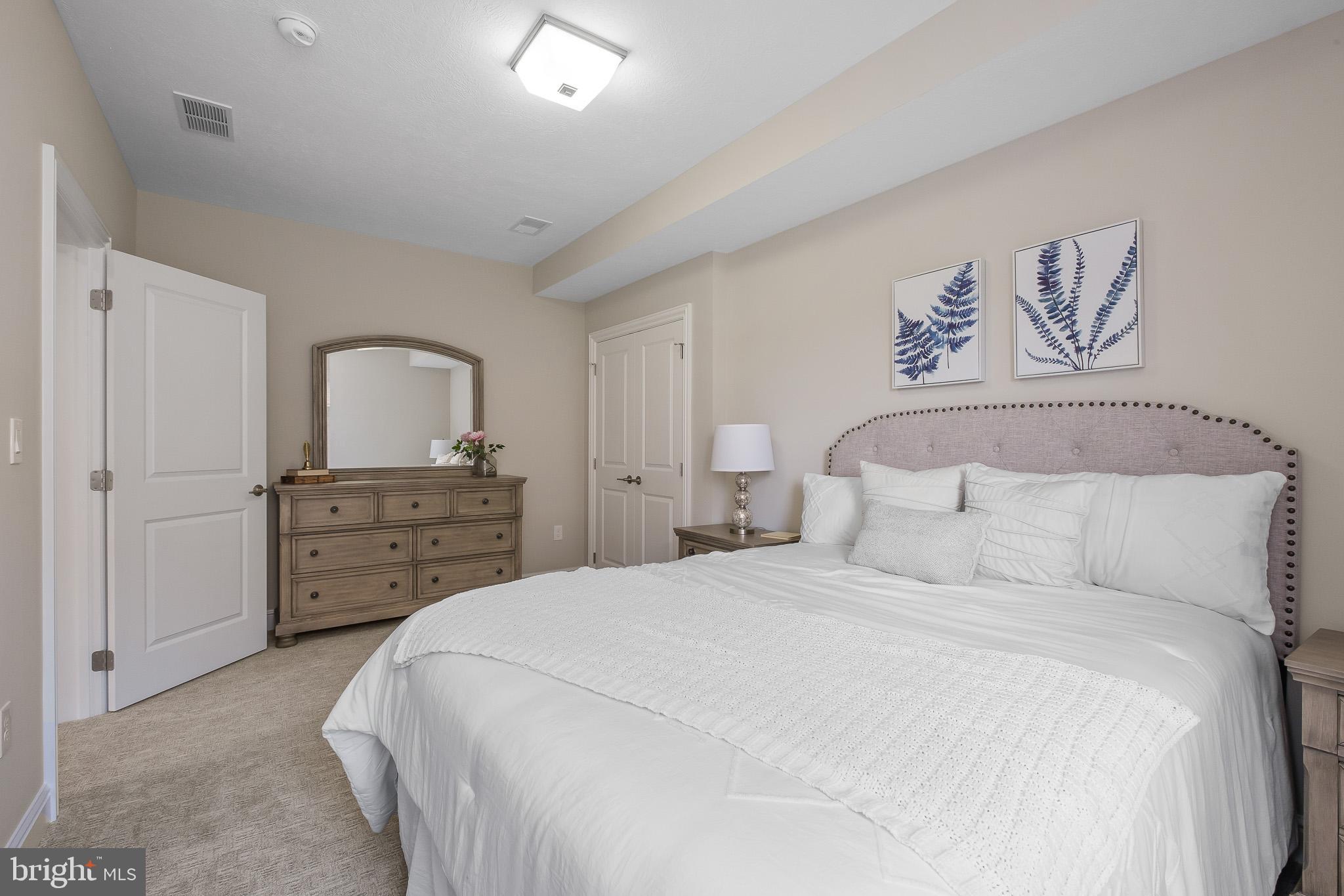 OAKWOOD - Residential