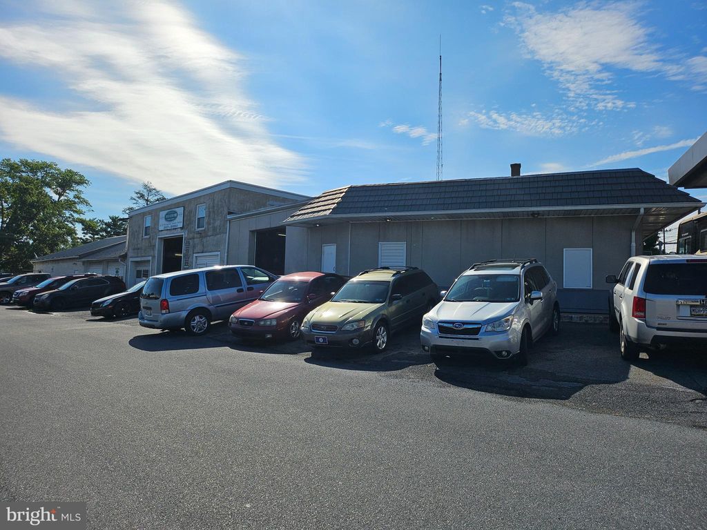 Photo of 903 S Market Street, ELIZABETHTOWN, PA 17022 (MLS # PALA2077390)