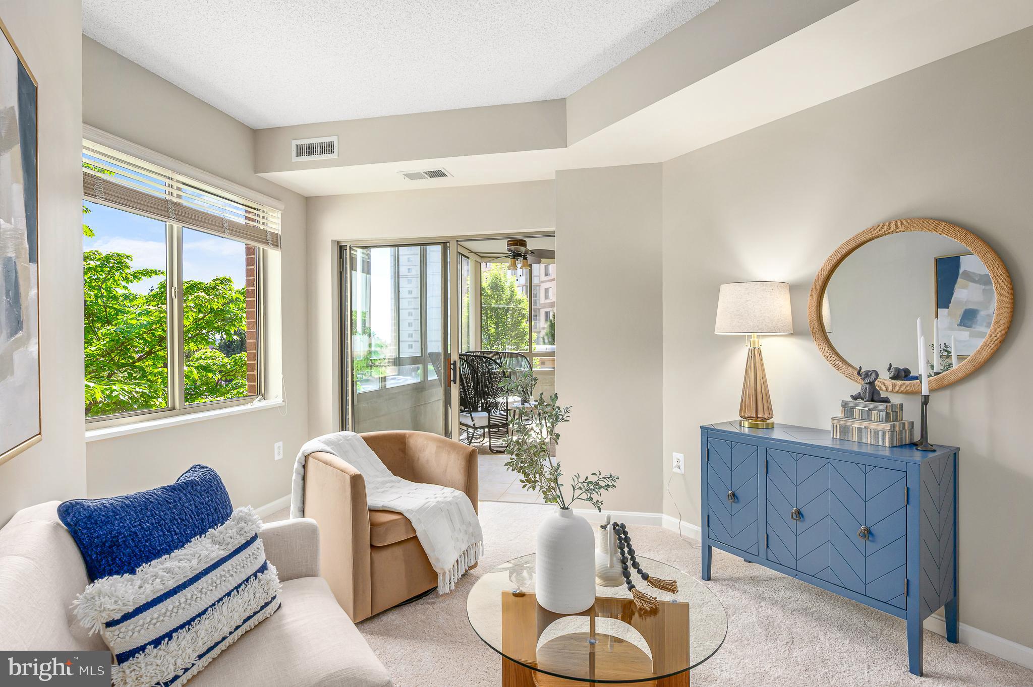 LANSDOWNE WOODS - Residential