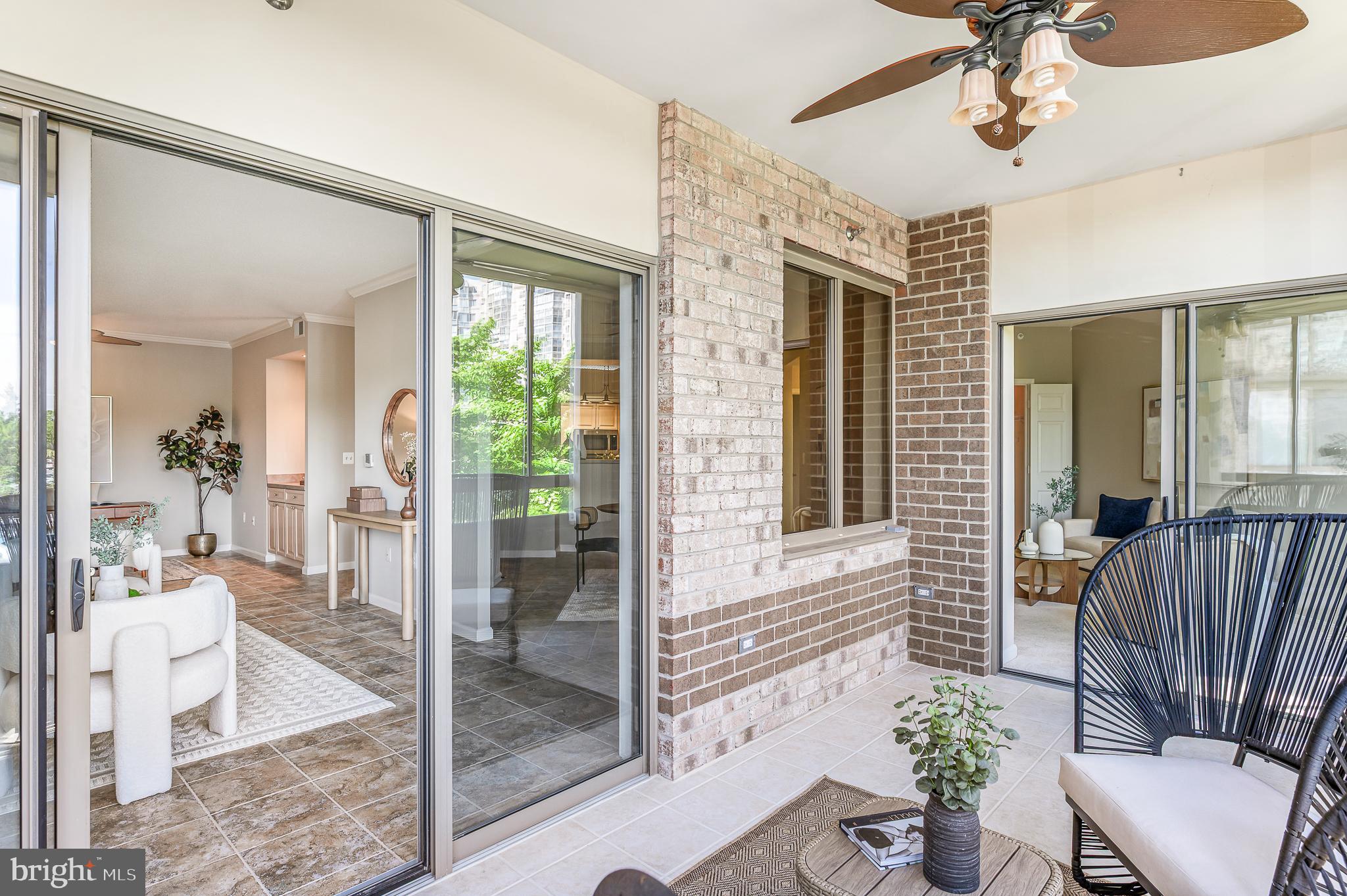 LANSDOWNE WOODS - Residential