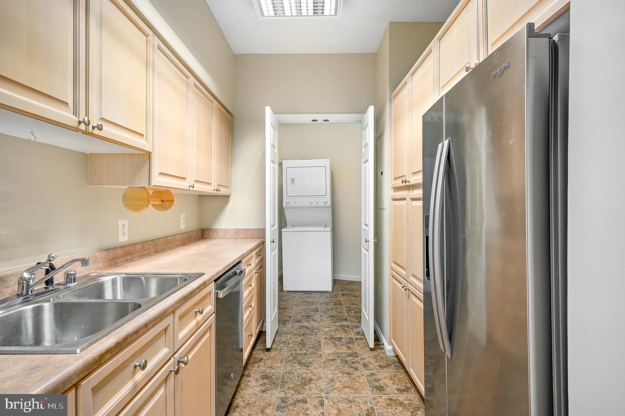 LANSDOWNE WOODS - Residential