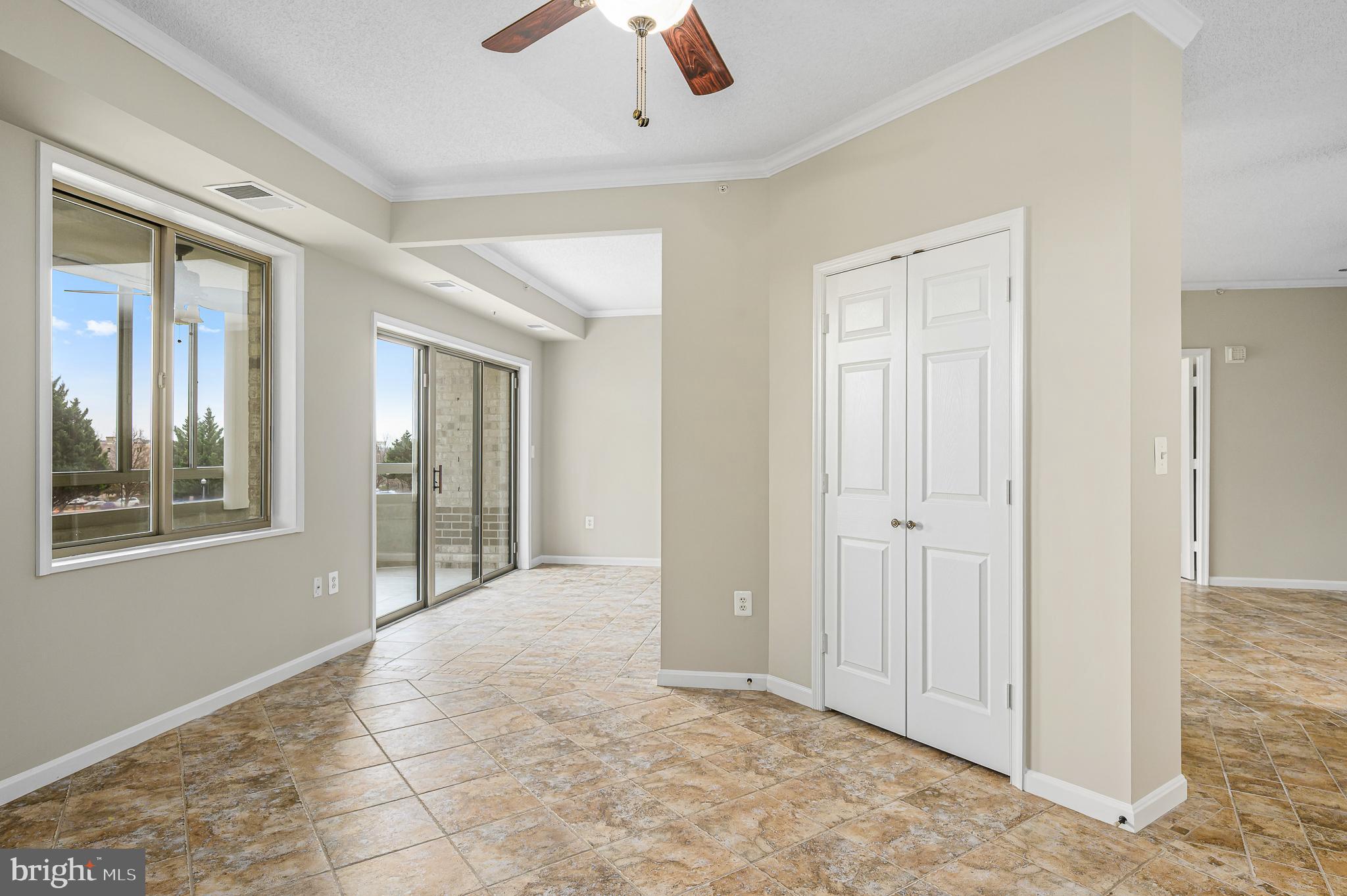 LANSDOWNE WOODS - Residential