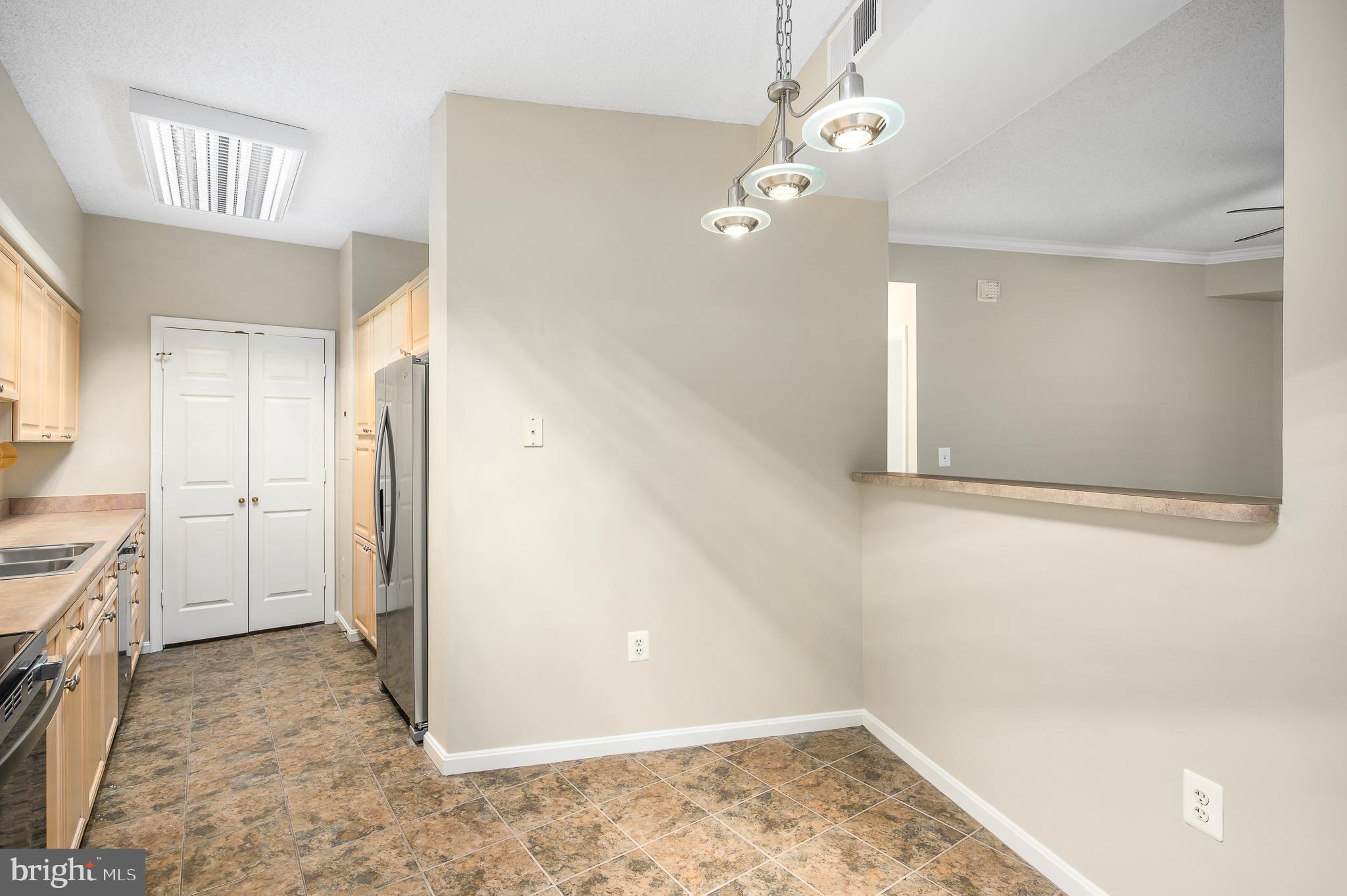 LANSDOWNE WOODS - Residential