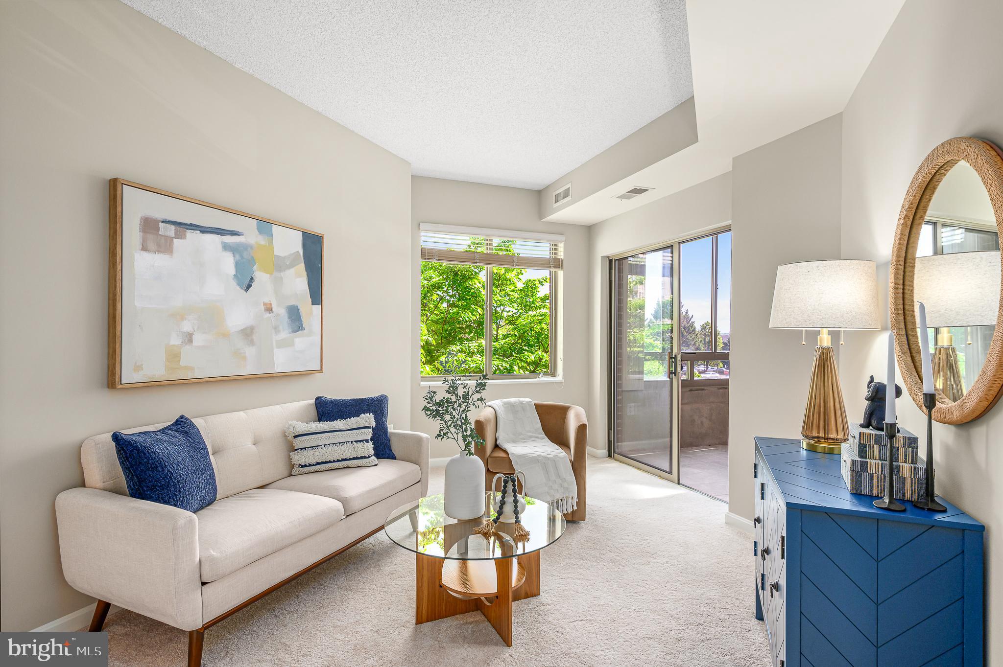 LANSDOWNE WOODS - Residential