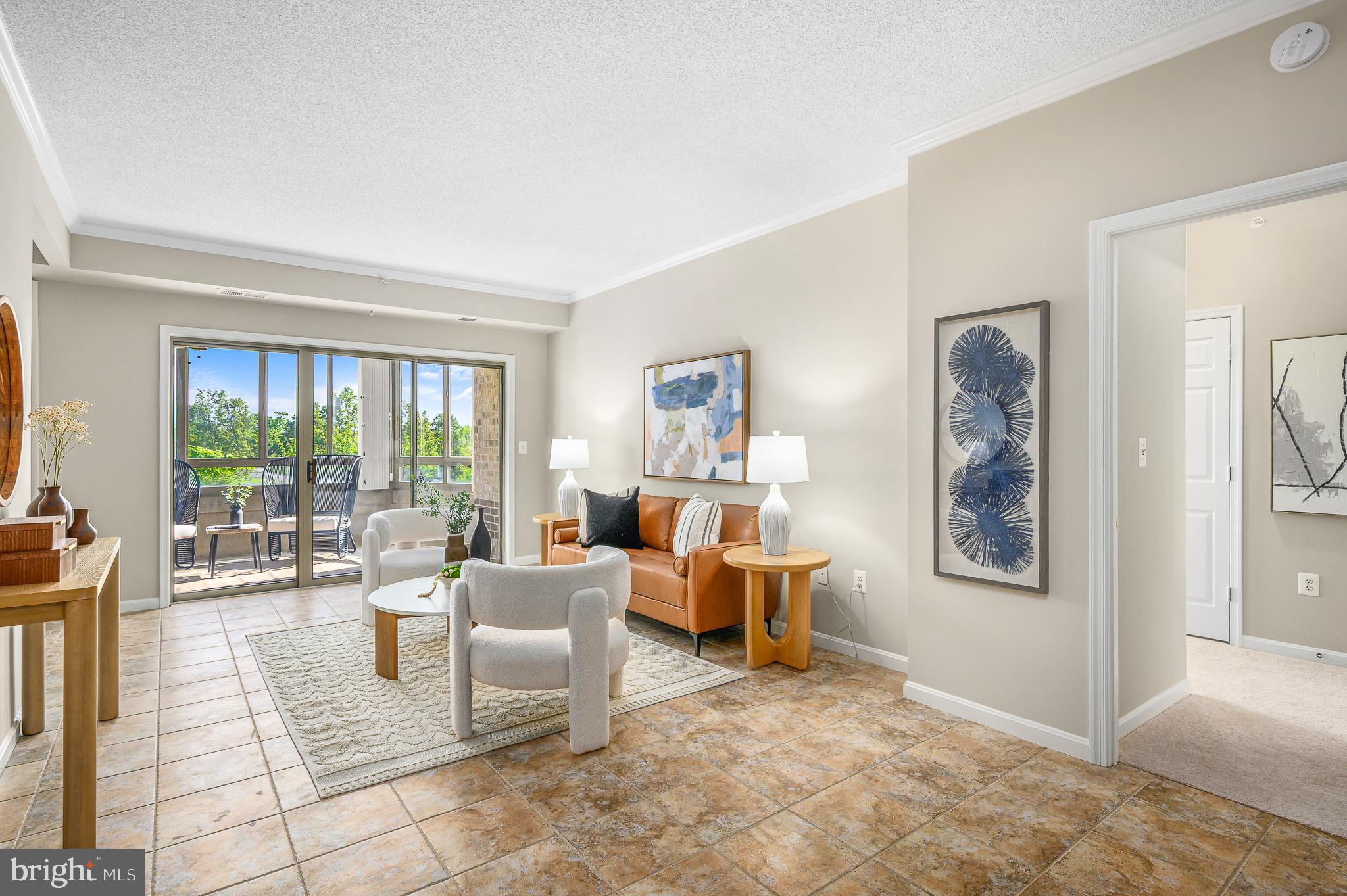 LANSDOWNE WOODS - Residential