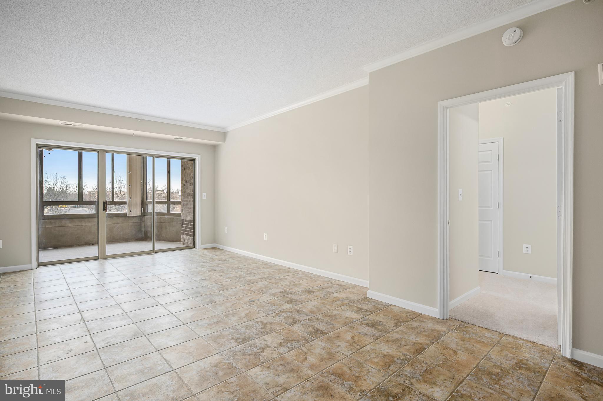 LANSDOWNE WOODS - Residential