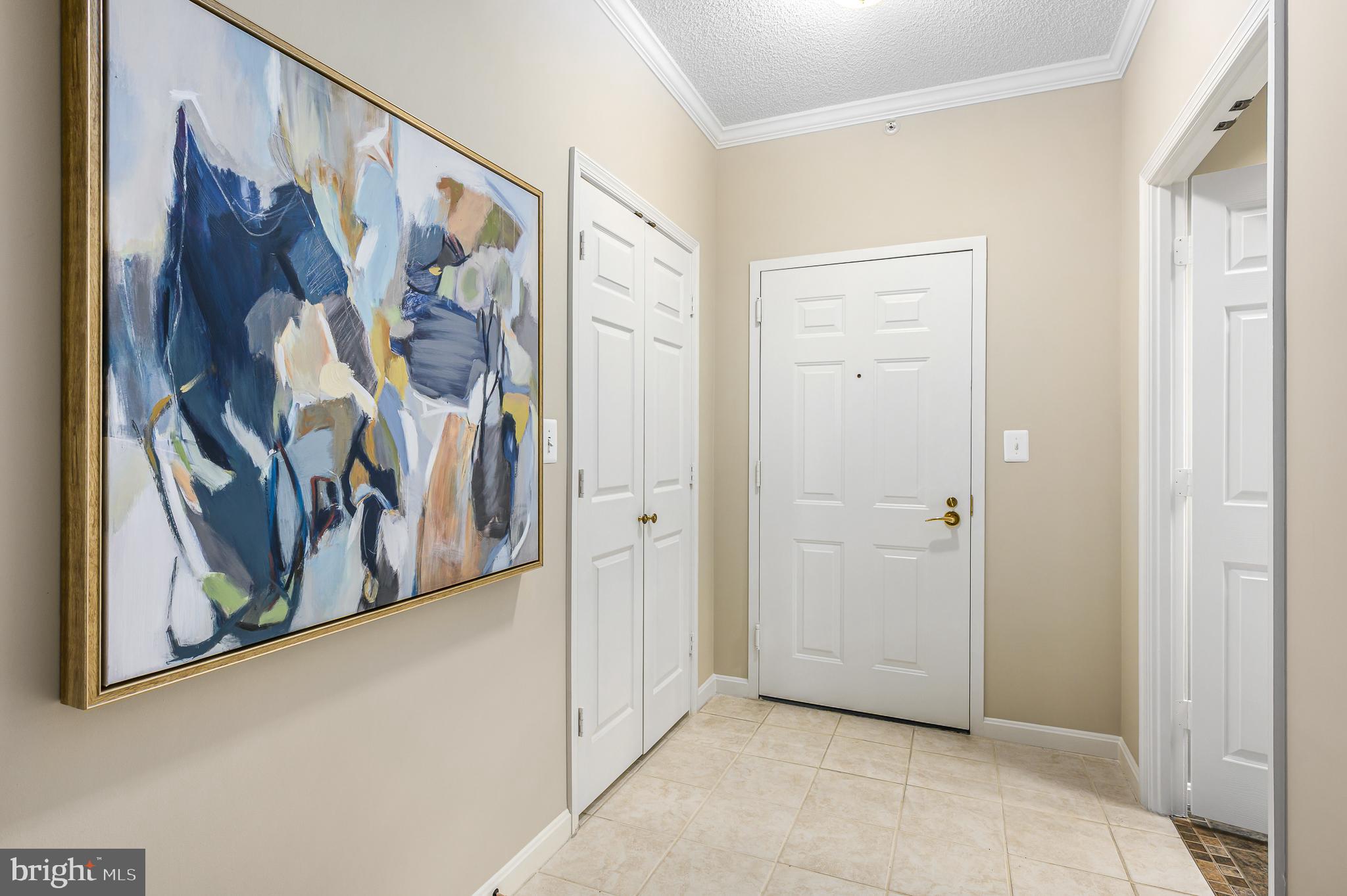 LANSDOWNE WOODS - Residential