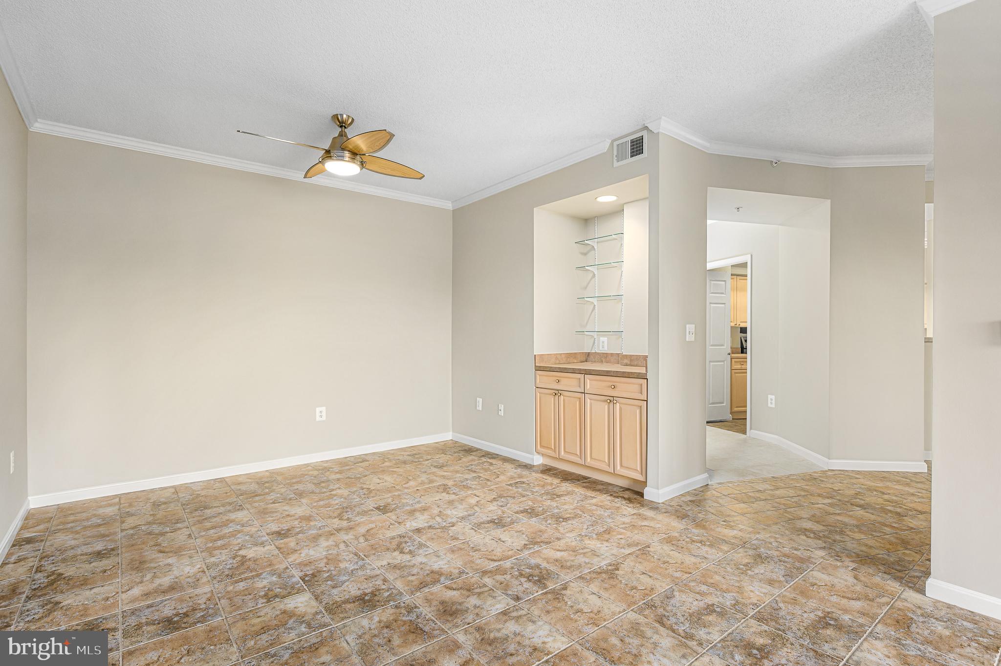 LANSDOWNE WOODS - Residential