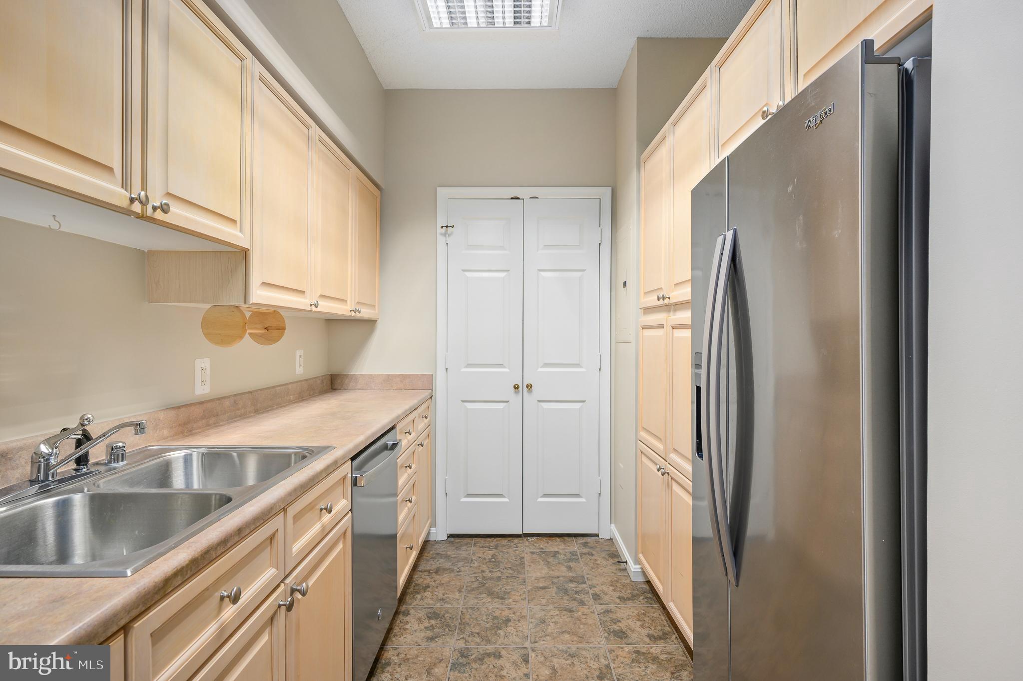 LANSDOWNE WOODS - Residential