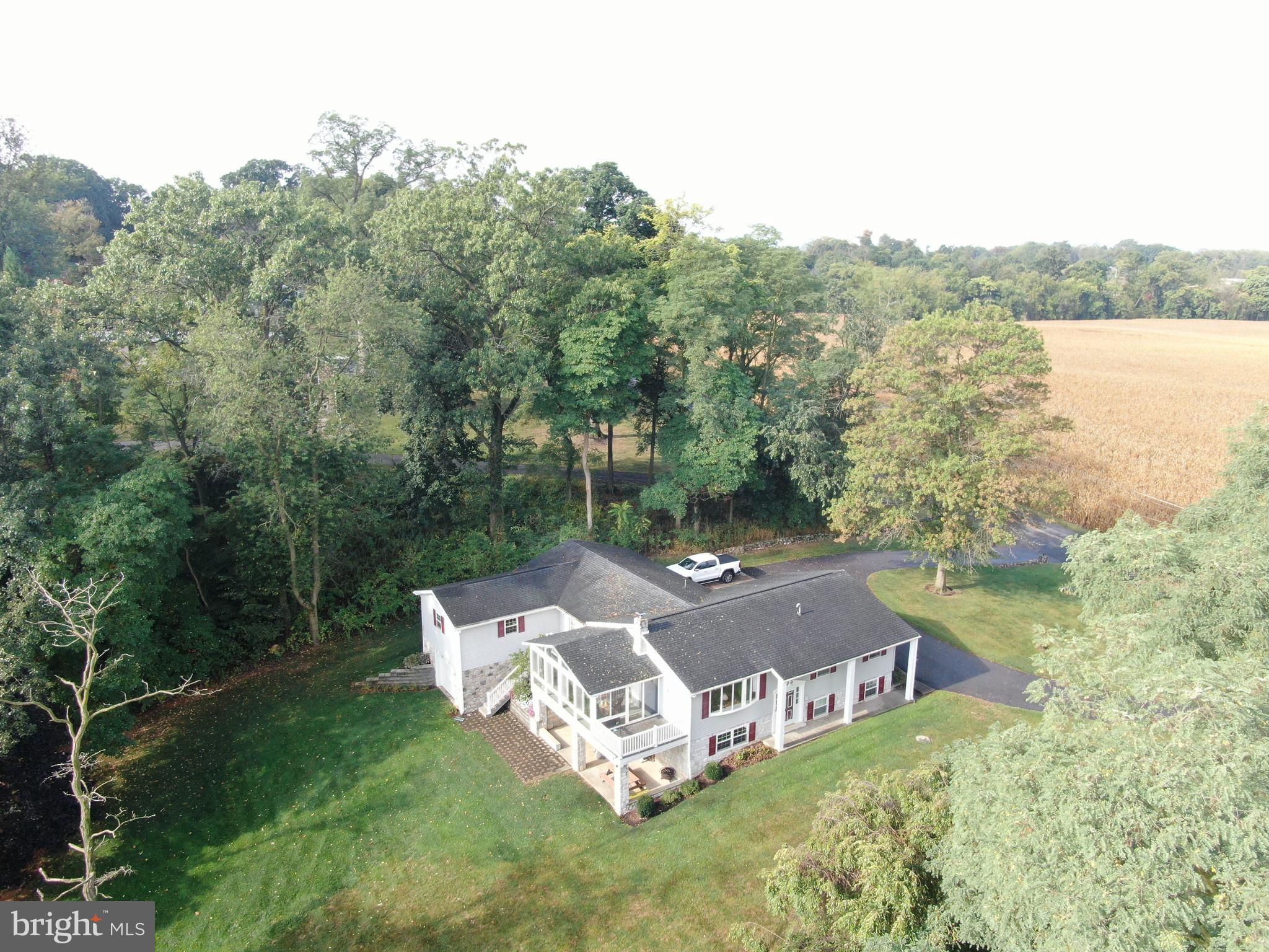 1910 SPRINGVIEW DRIVE