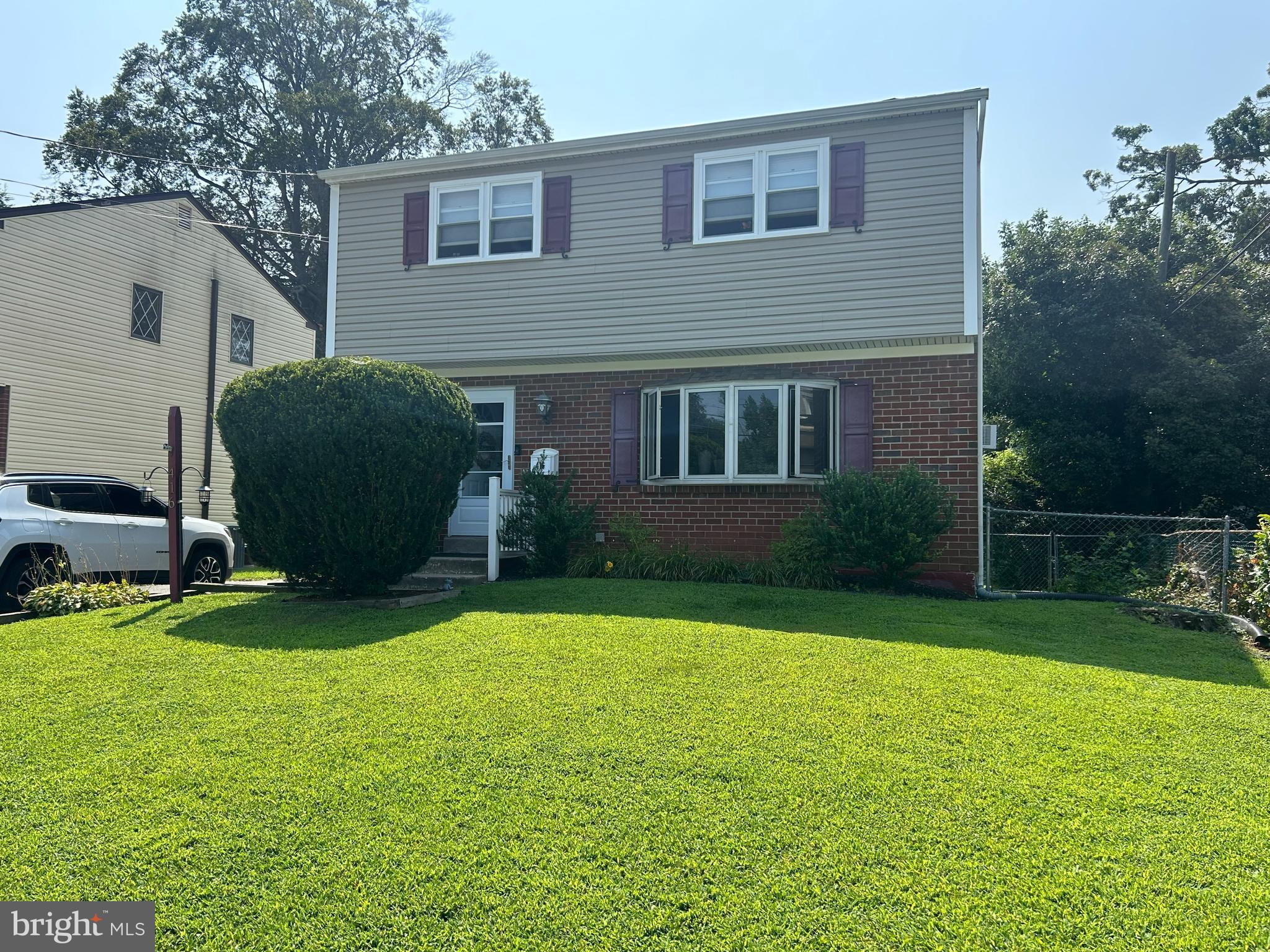 416 TRITES AVENUE
