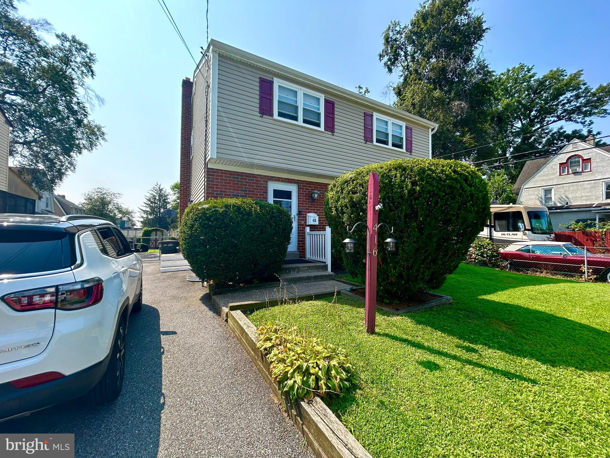 416 TRITES AVENUE