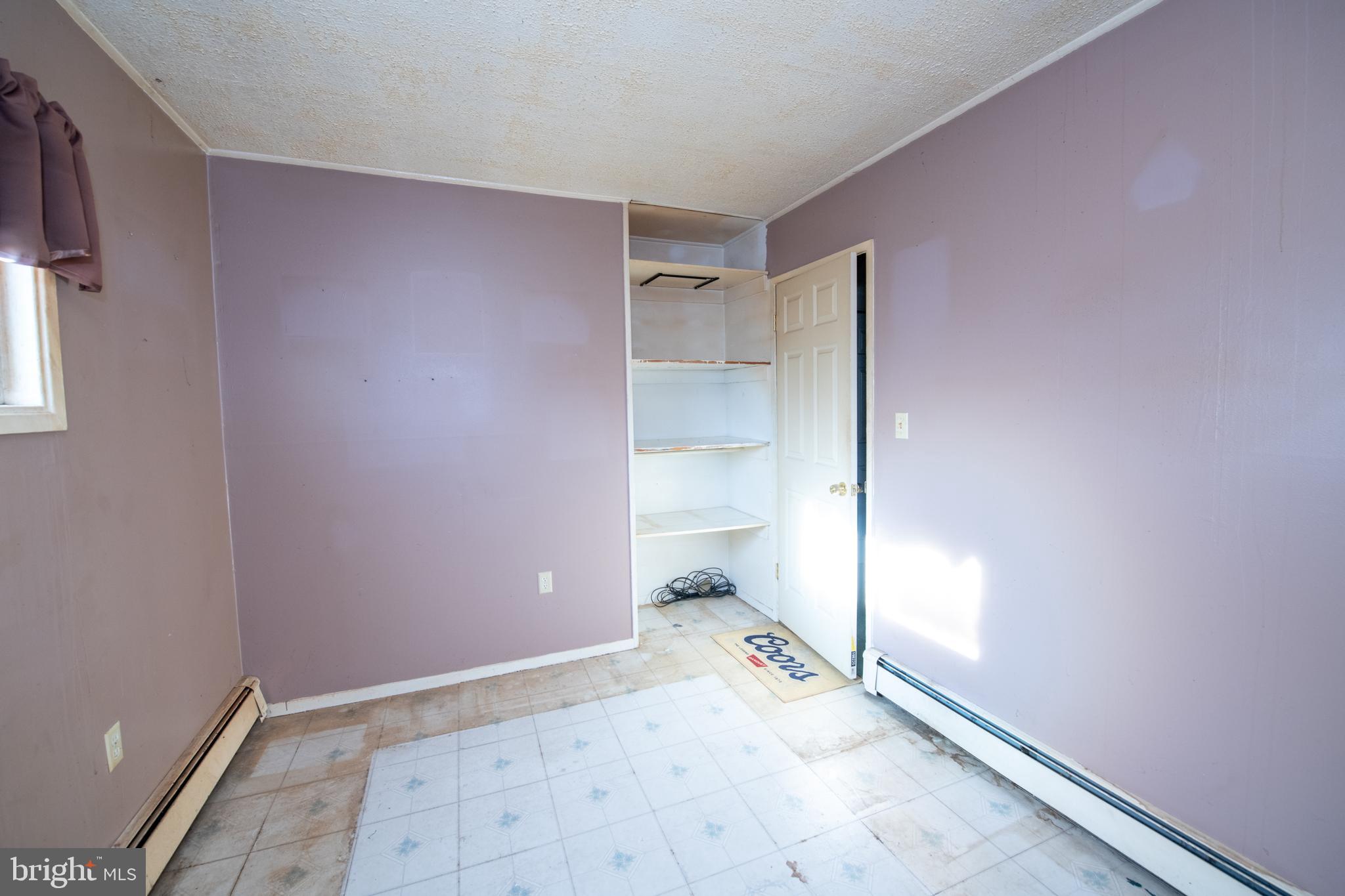 LEVITTOWN - Residential