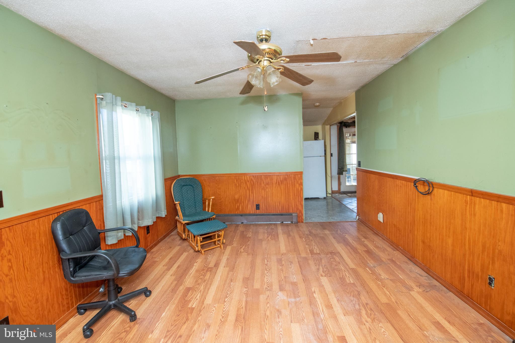 LEVITTOWN - Residential