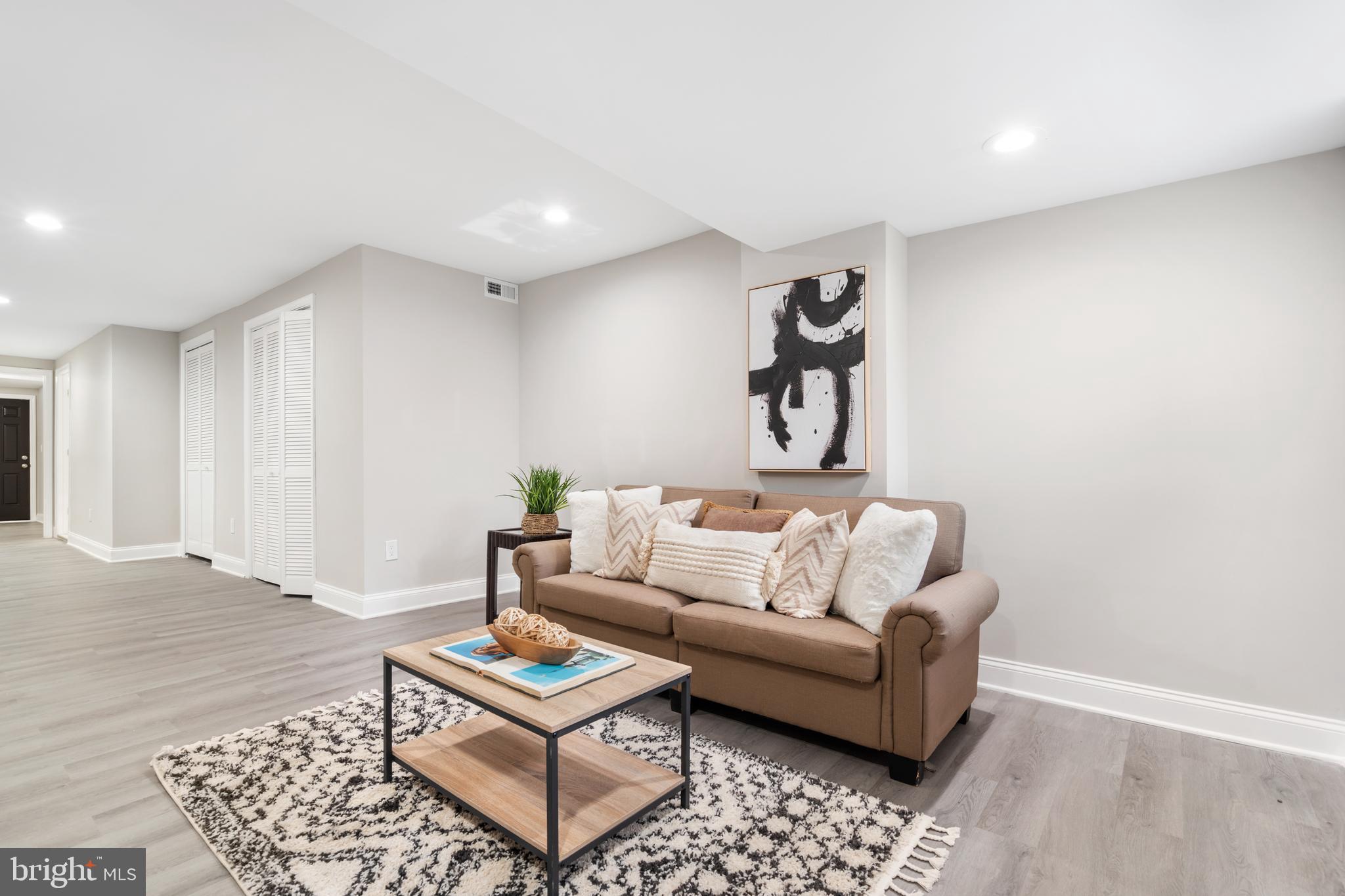 BRIDGEVIEW - GREENLAWN - Residential