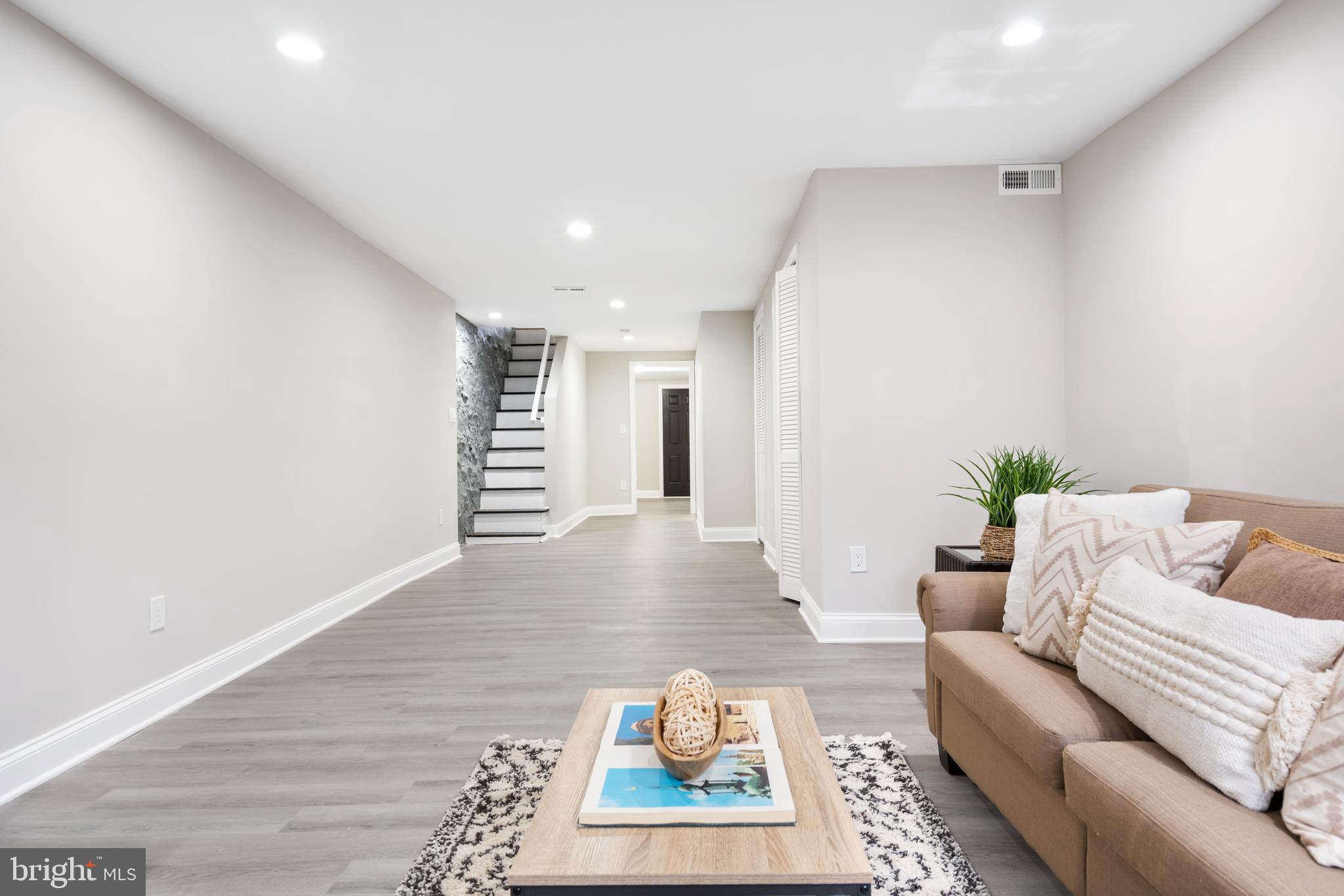 BRIDGEVIEW - GREENLAWN - Residential