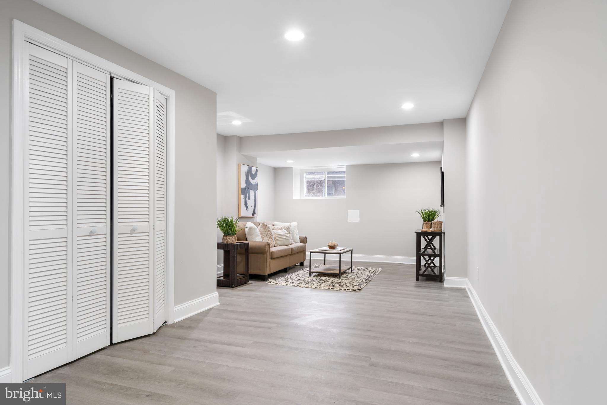 BRIDGEVIEW - GREENLAWN - Residential