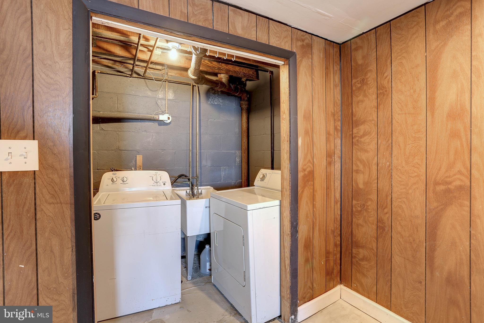 GREEN SPRING - Residential Lease