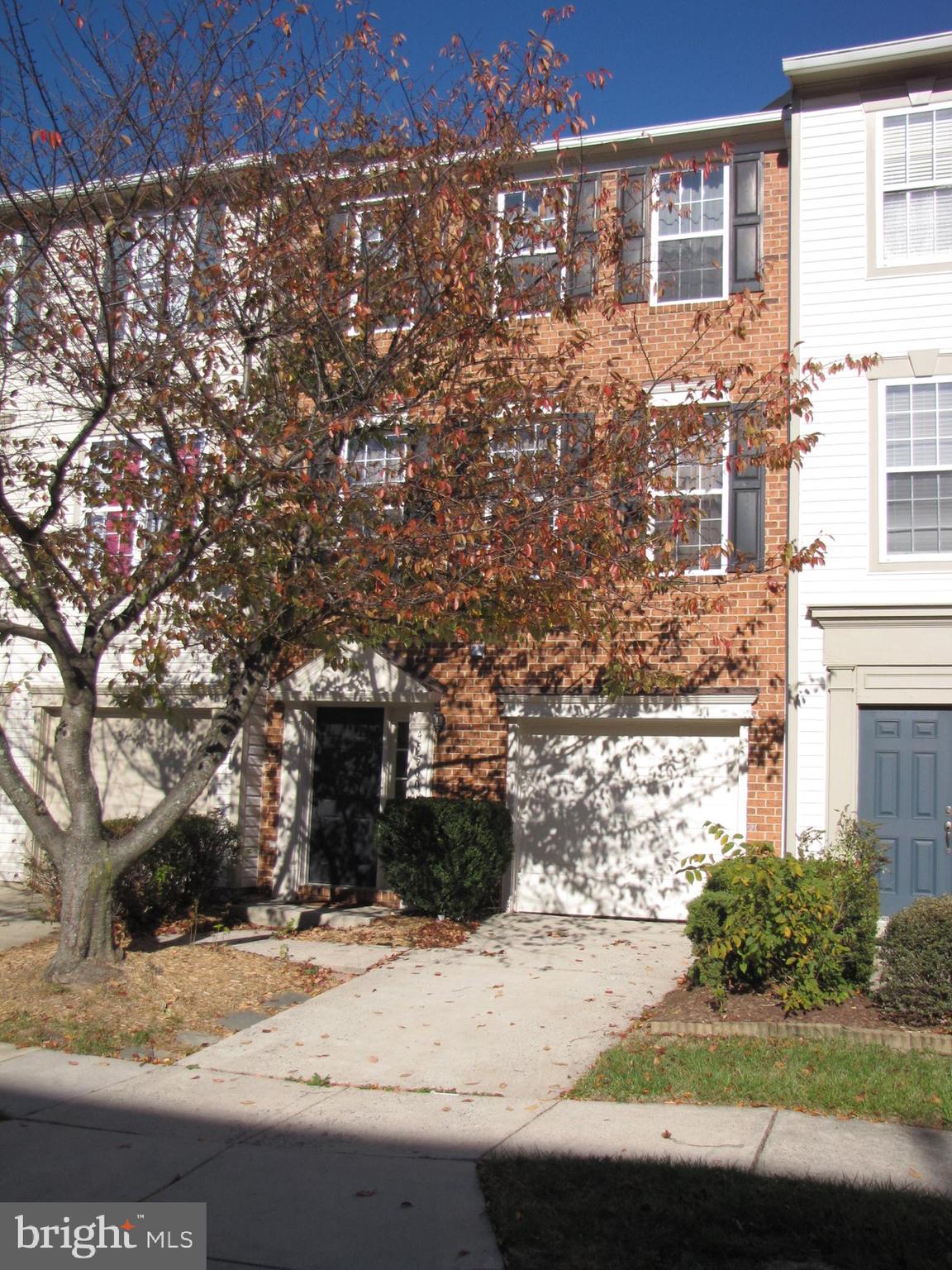 TRAILSIDE - Residential Lease