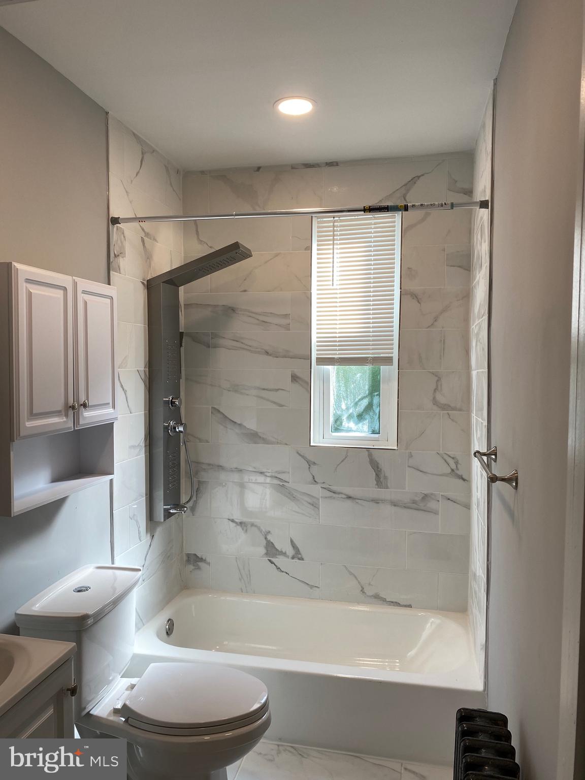 45-47 E CLIVEDEN STREET 100