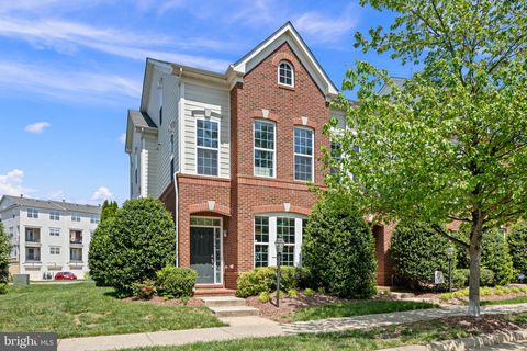 19456 FRONT STREET LEESBURG VA 20176
