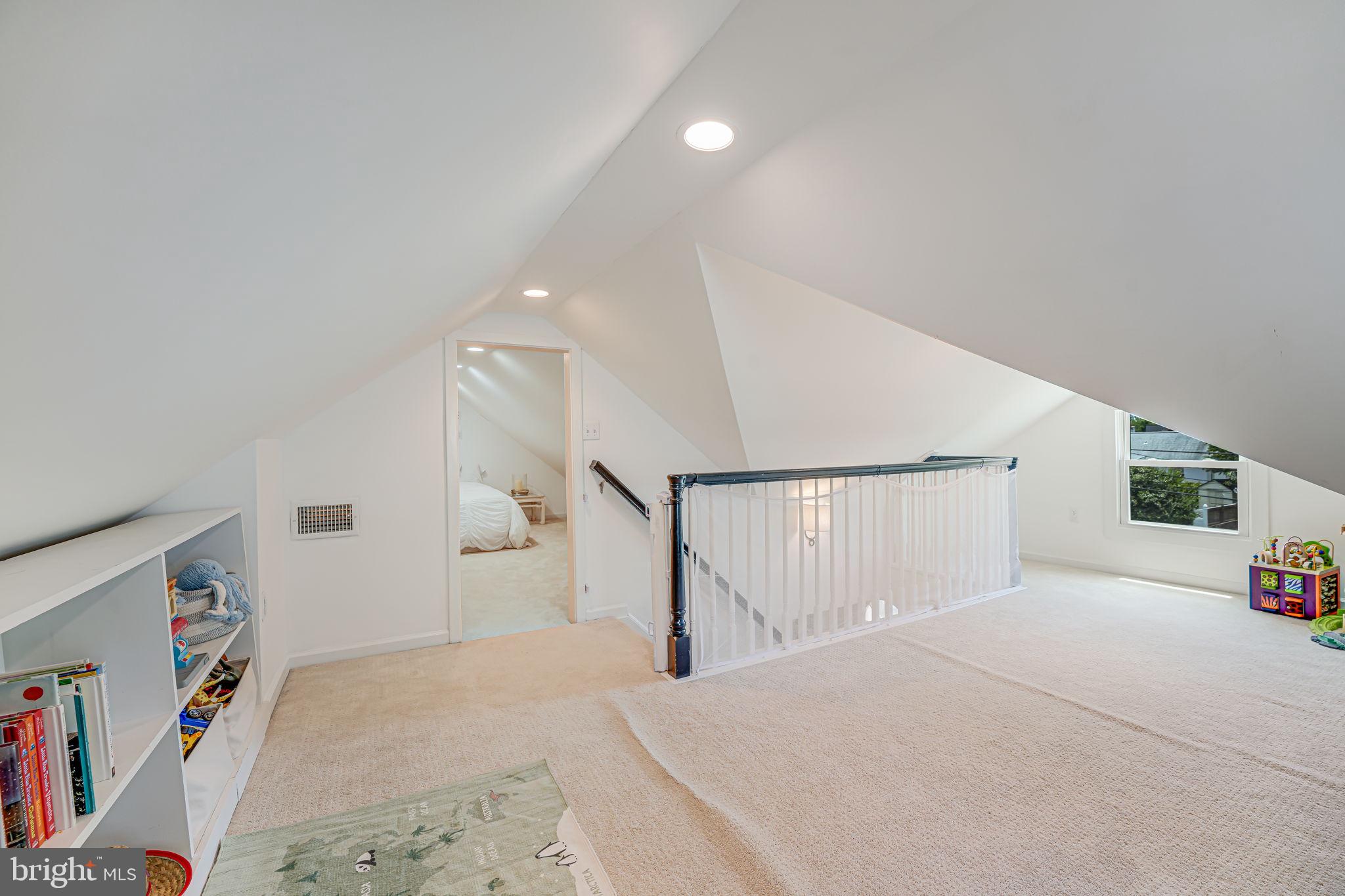 OVERLOOK TERRACE - Residential