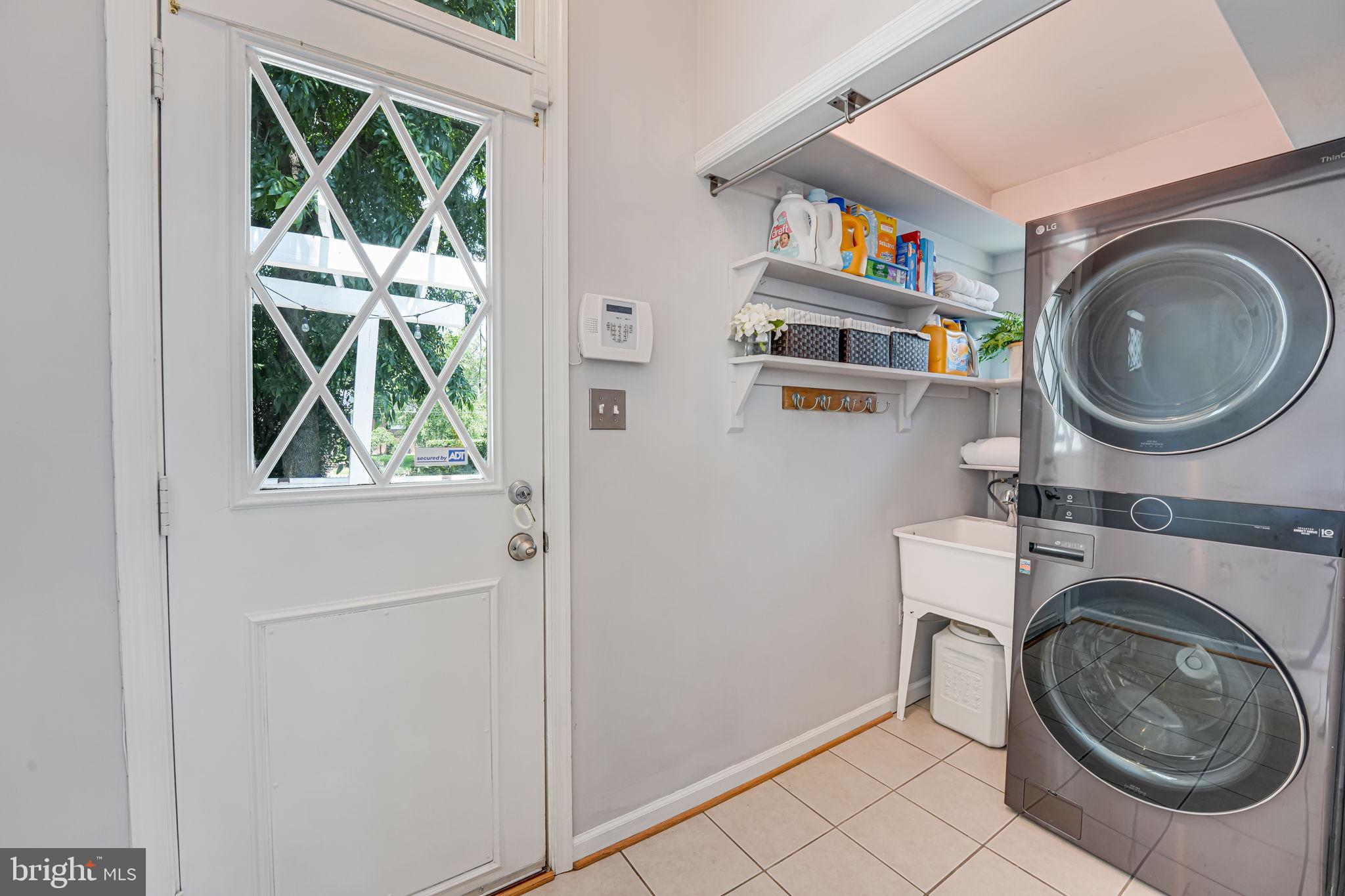 OVERLOOK TERRACE - Residential