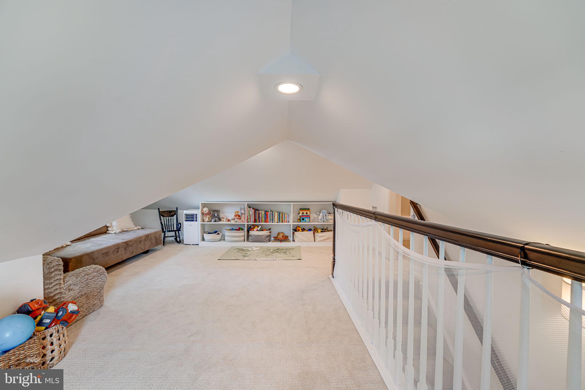 OVERLOOK TERRACE - Residential