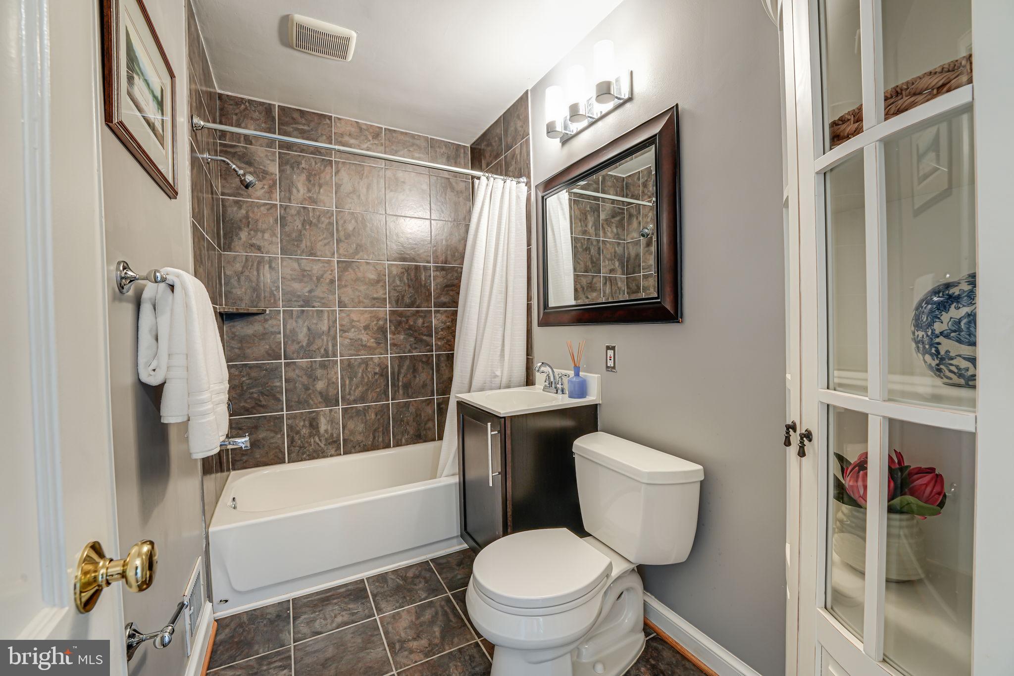 OVERLOOK TERRACE - Residential