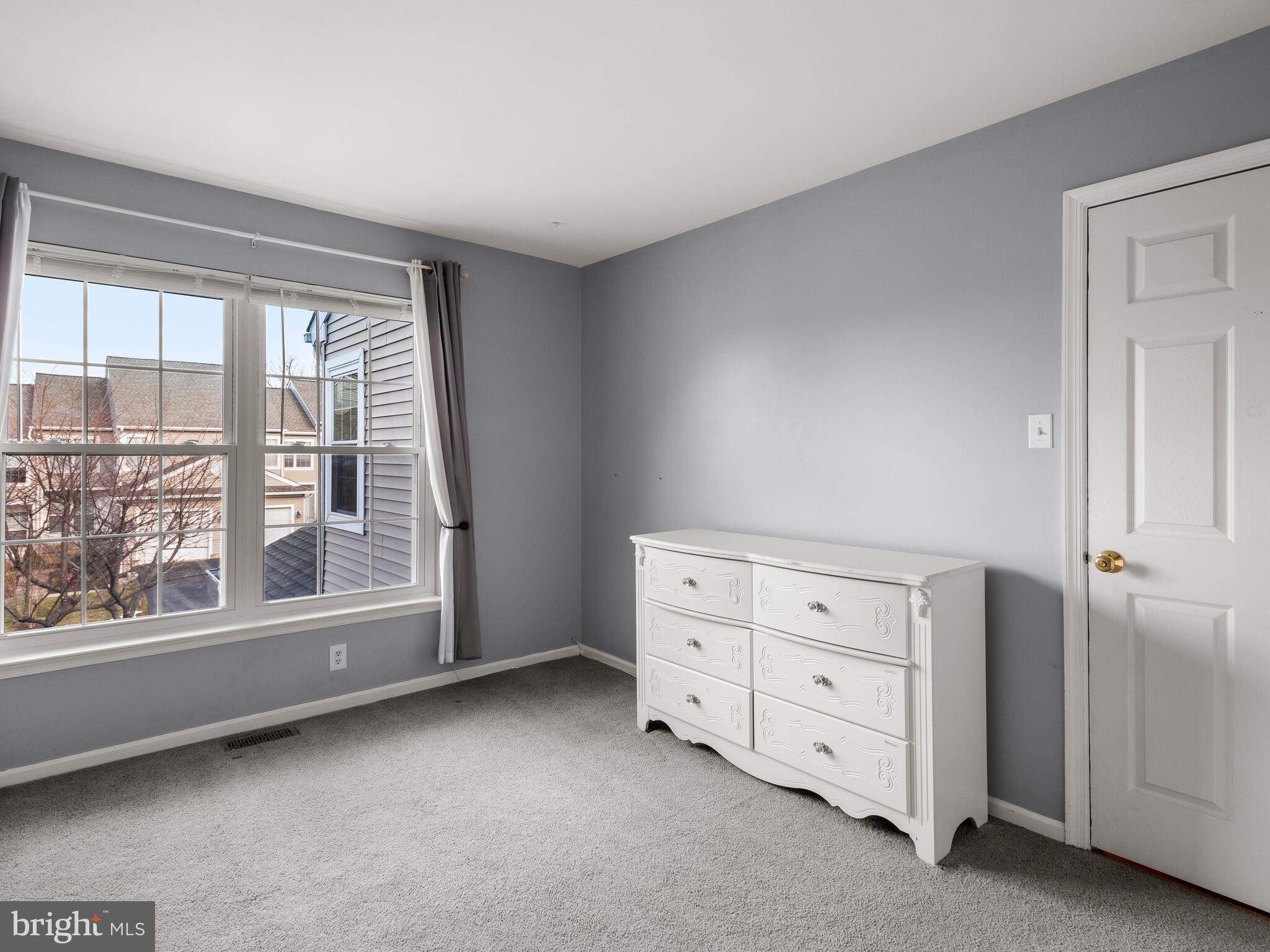 CHARLESTOWN HUNT - Residential