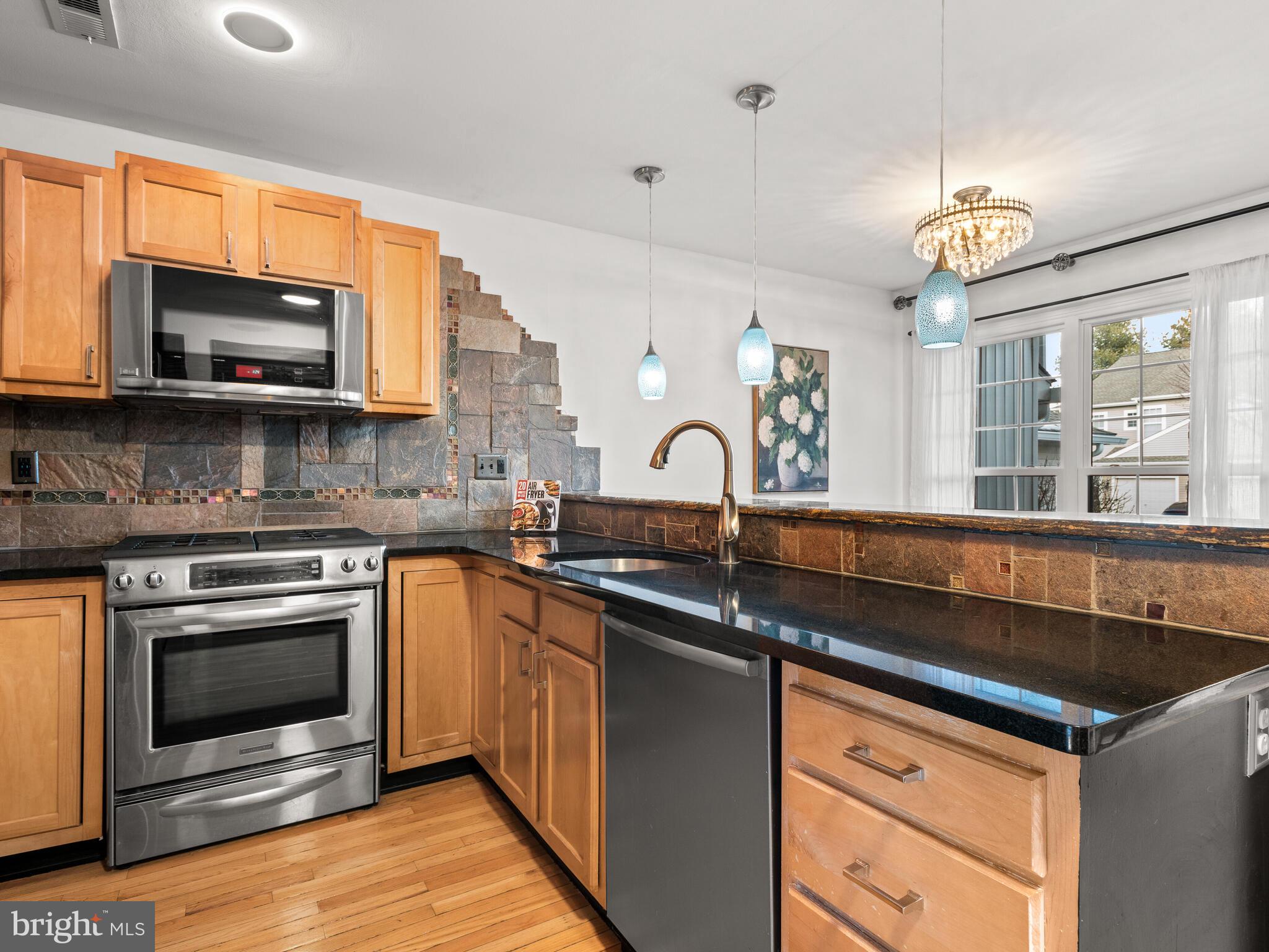 CHARLESTOWN HUNT - Residential