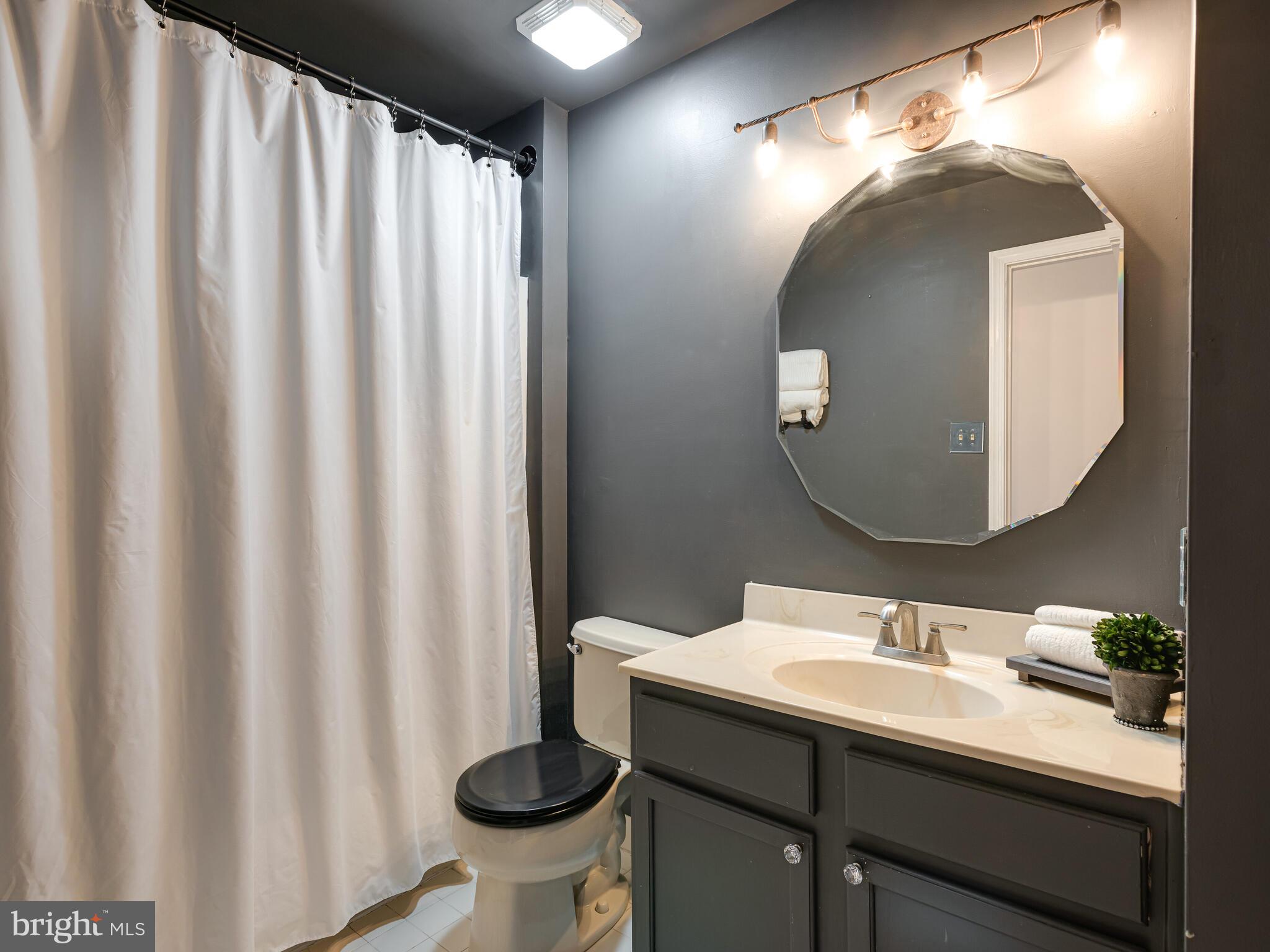 CHARLESTOWN HUNT - Residential