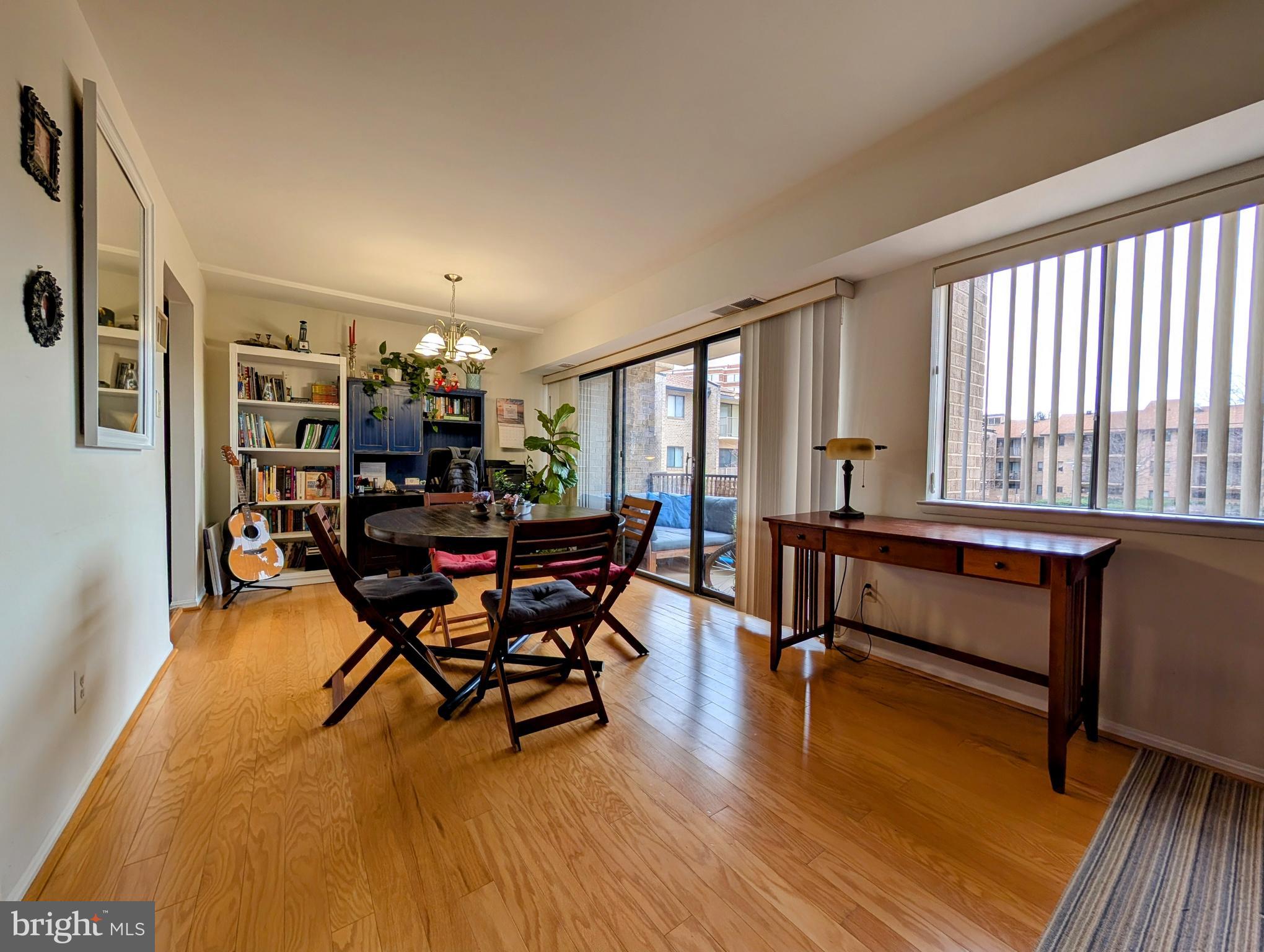 AMERICANA CENTRE - Land