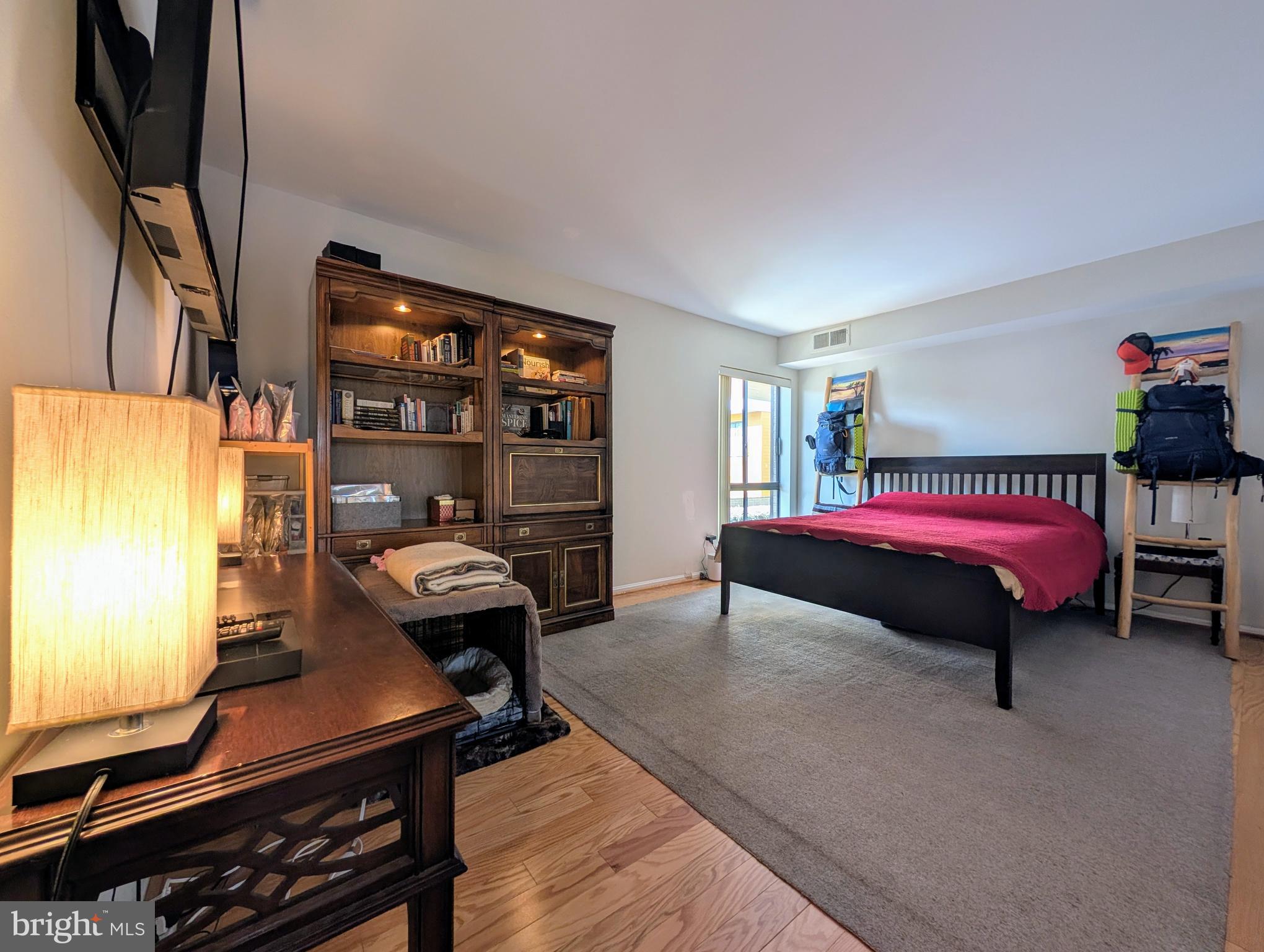 AMERICANA CENTRE - Land