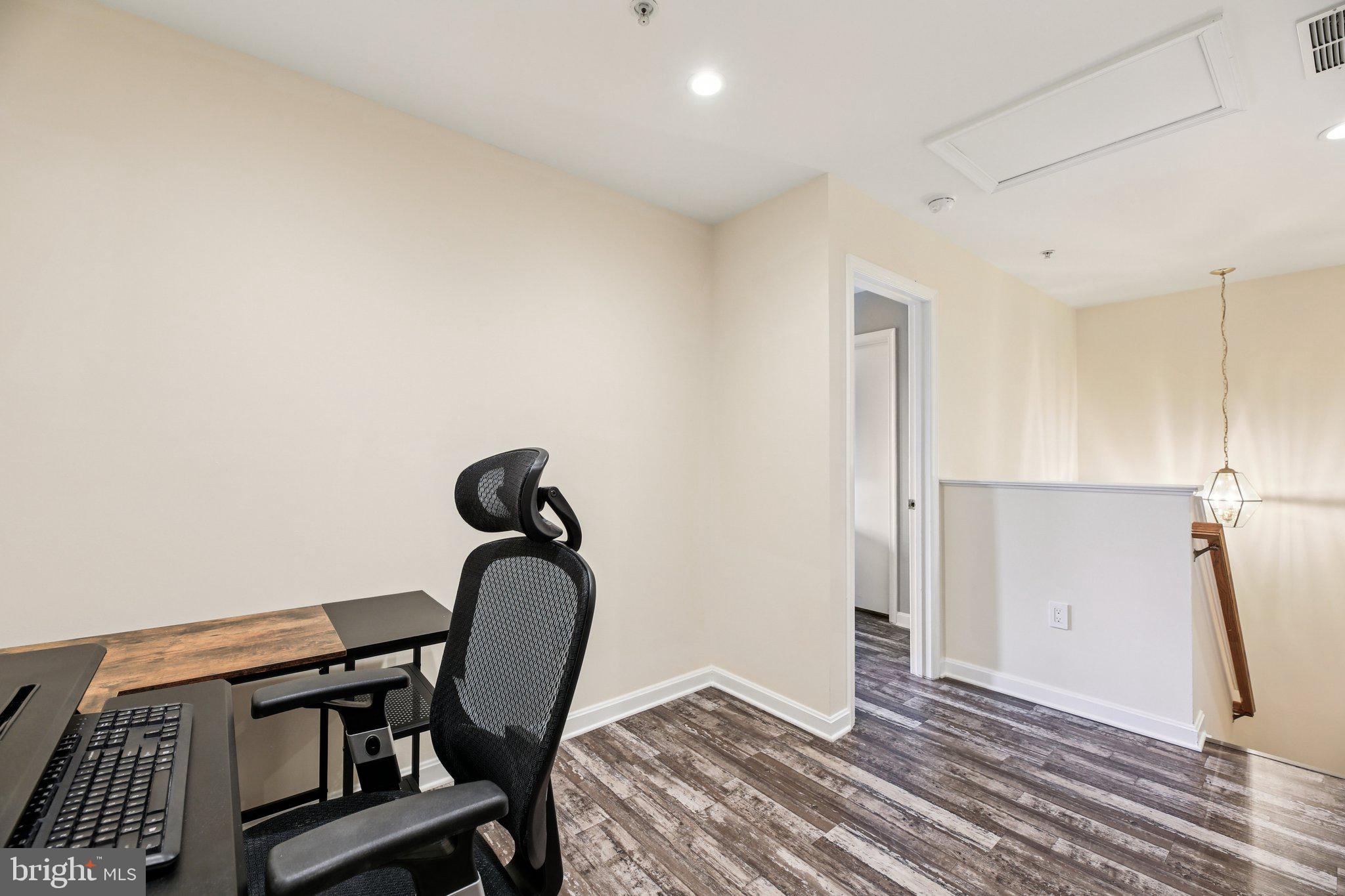 WELLINGTON TRACE - Residential