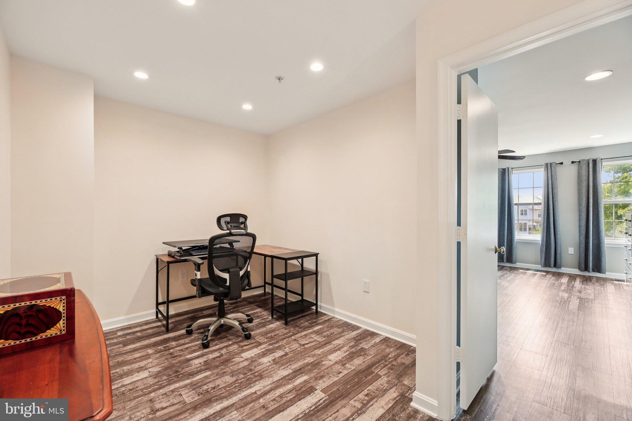 WELLINGTON TRACE - Residential