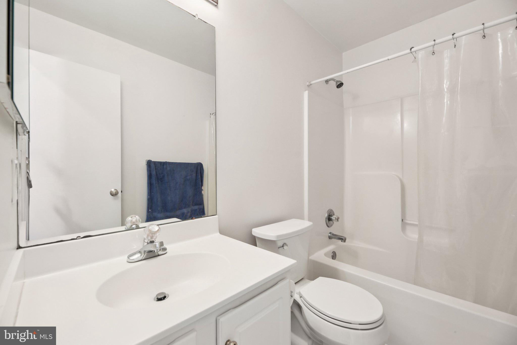 WELLINGTON TRACE - Residential