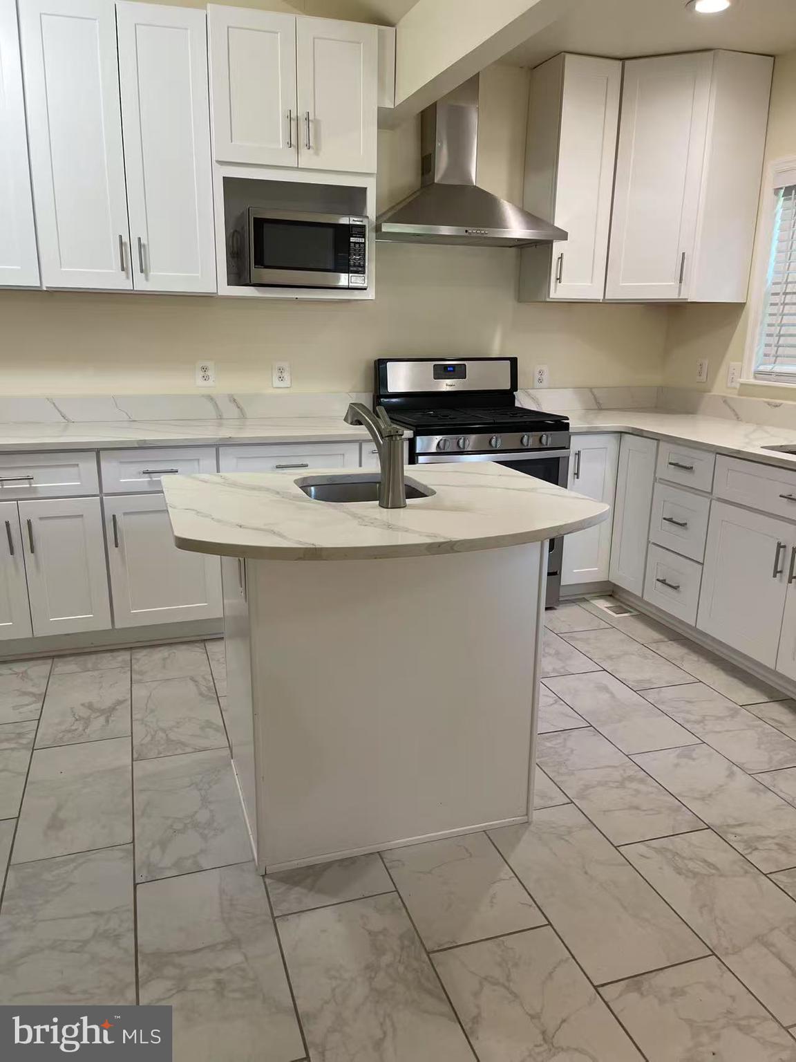 BREN MAR PARK - Residential Lease