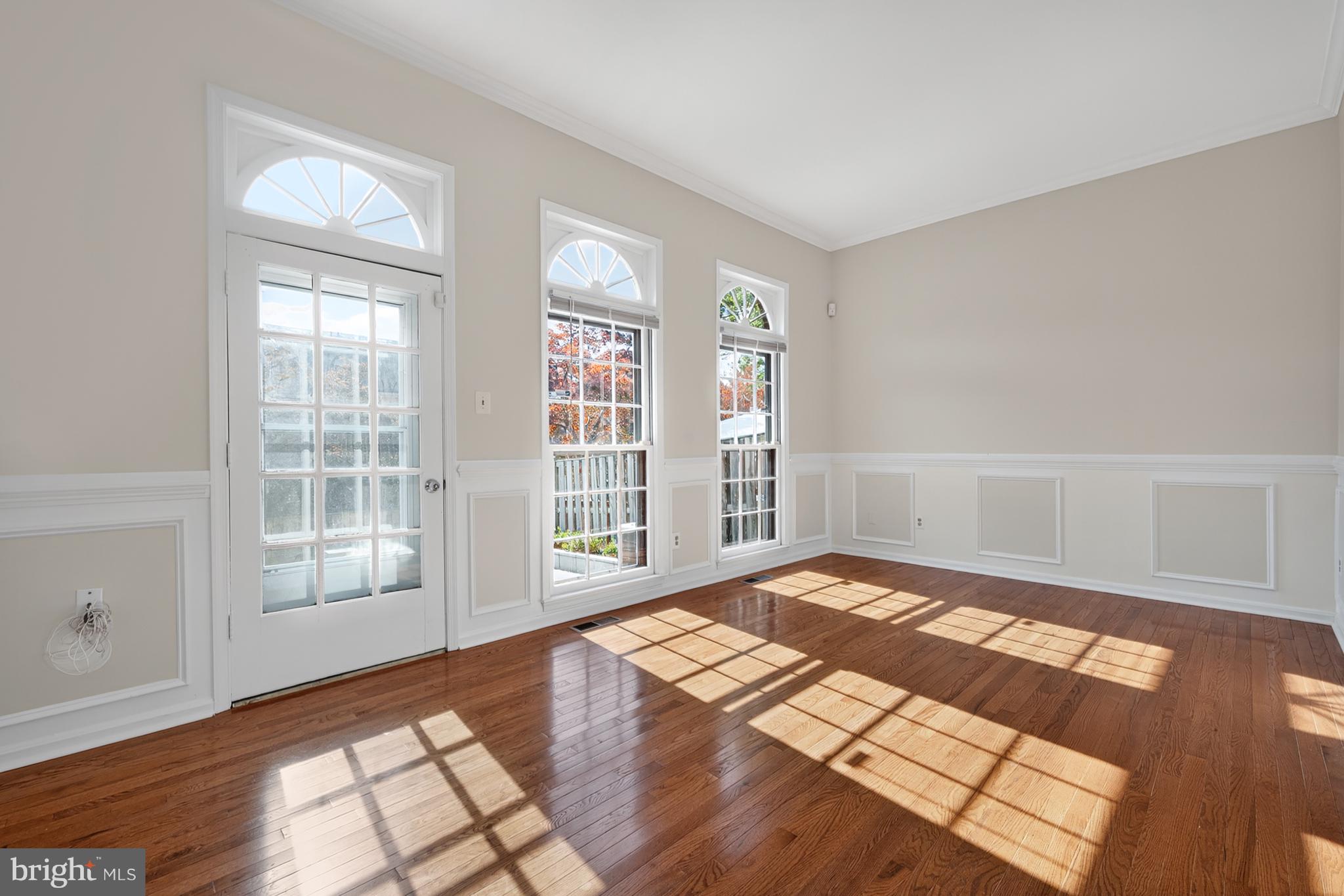 MT VERNON SQUARE TOWNHOUSE - Residential Lease