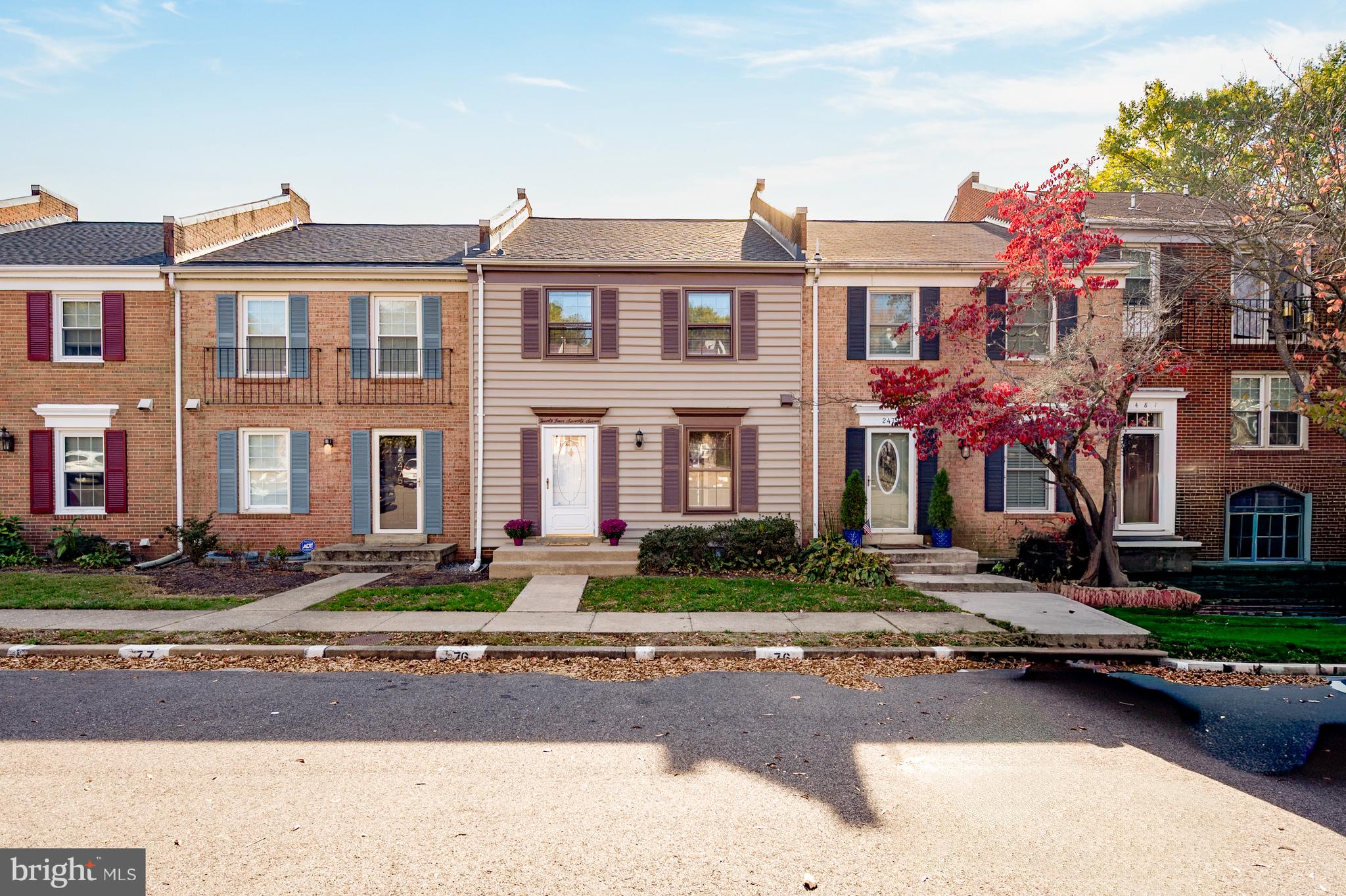 MT VERNON SQUARE TOWNHOUSE - Residential Lease