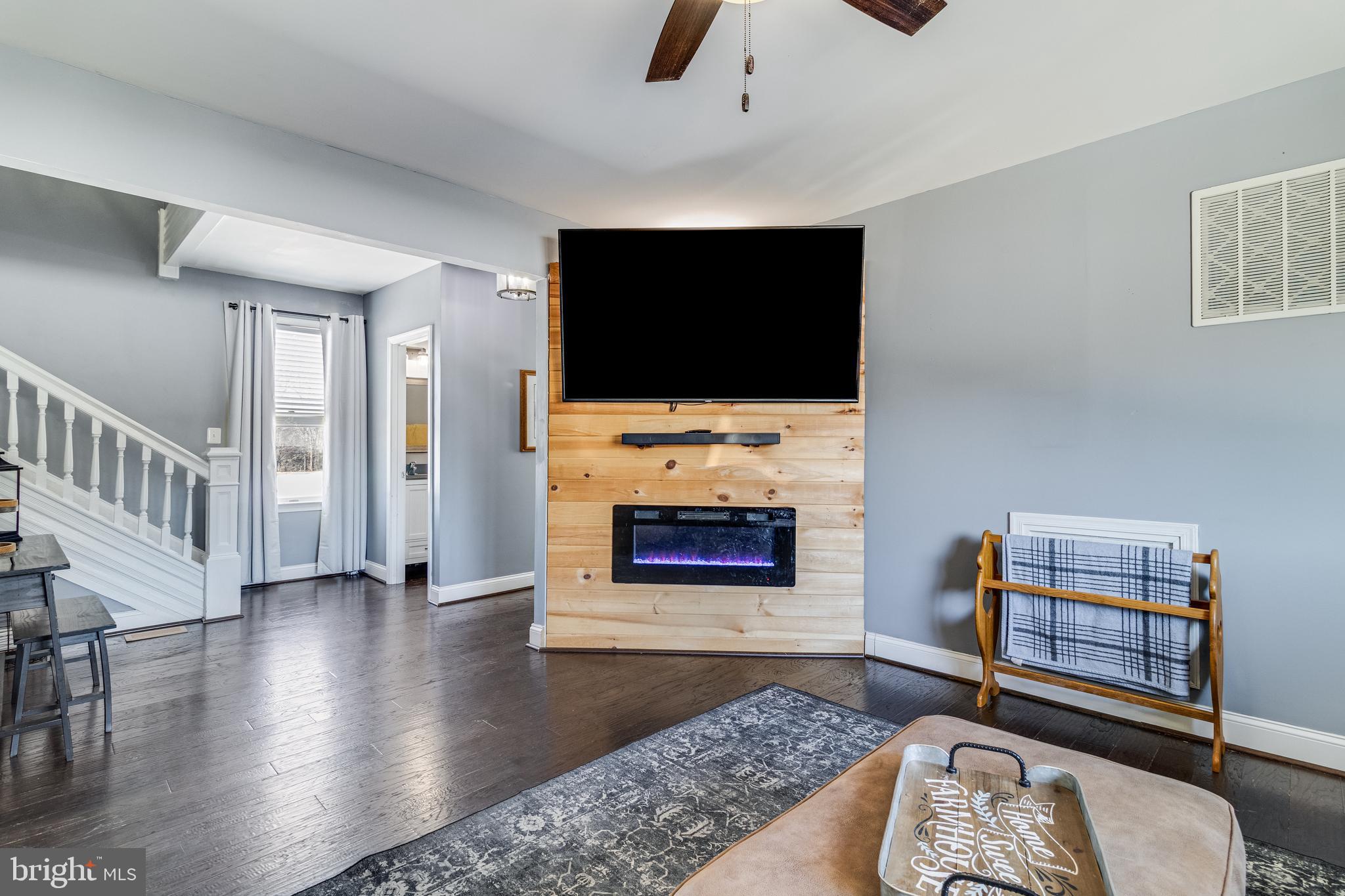 HUNTING CREEK ESTATES - Residential