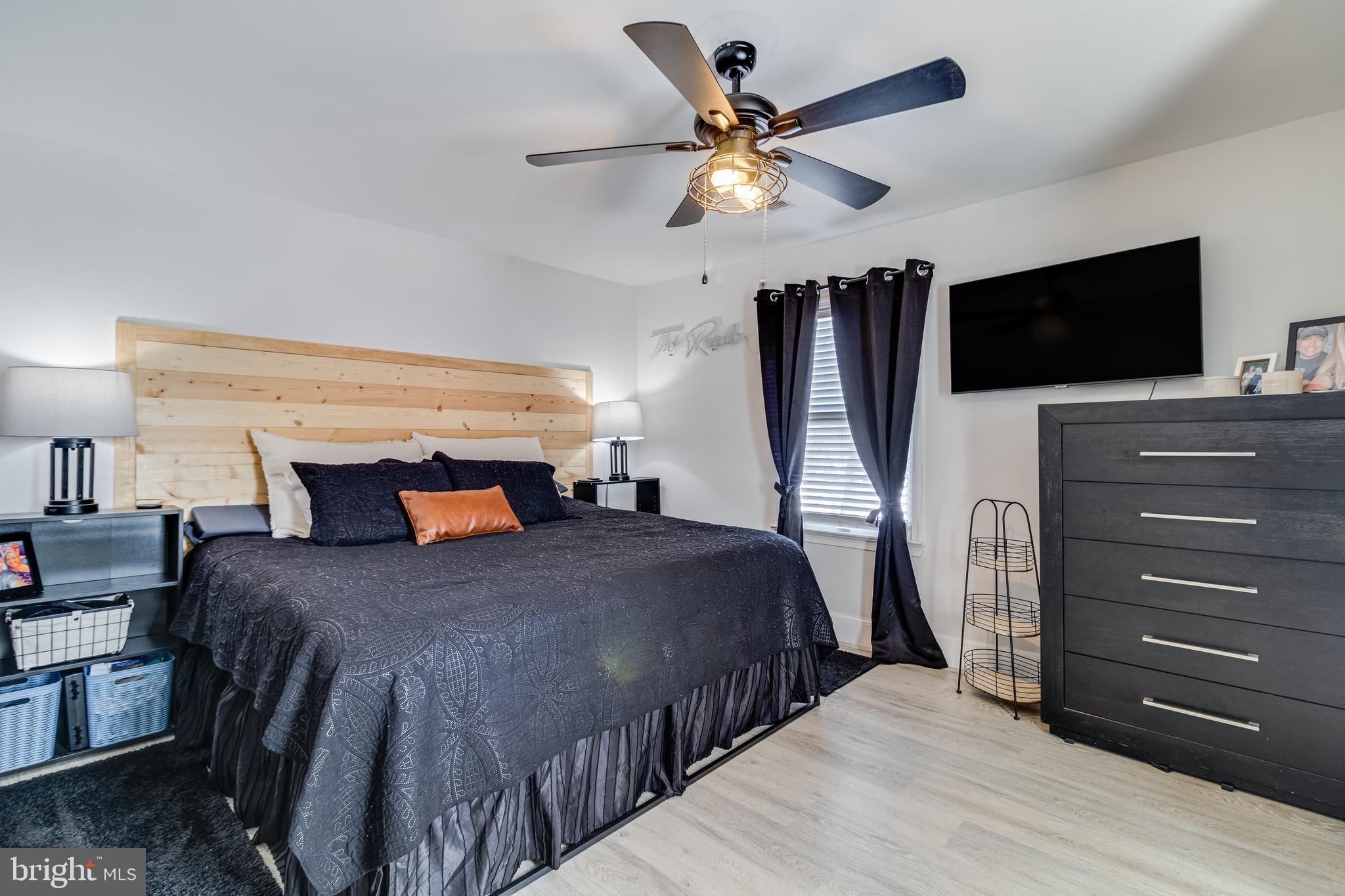 HUNTING CREEK ESTATES - Residential