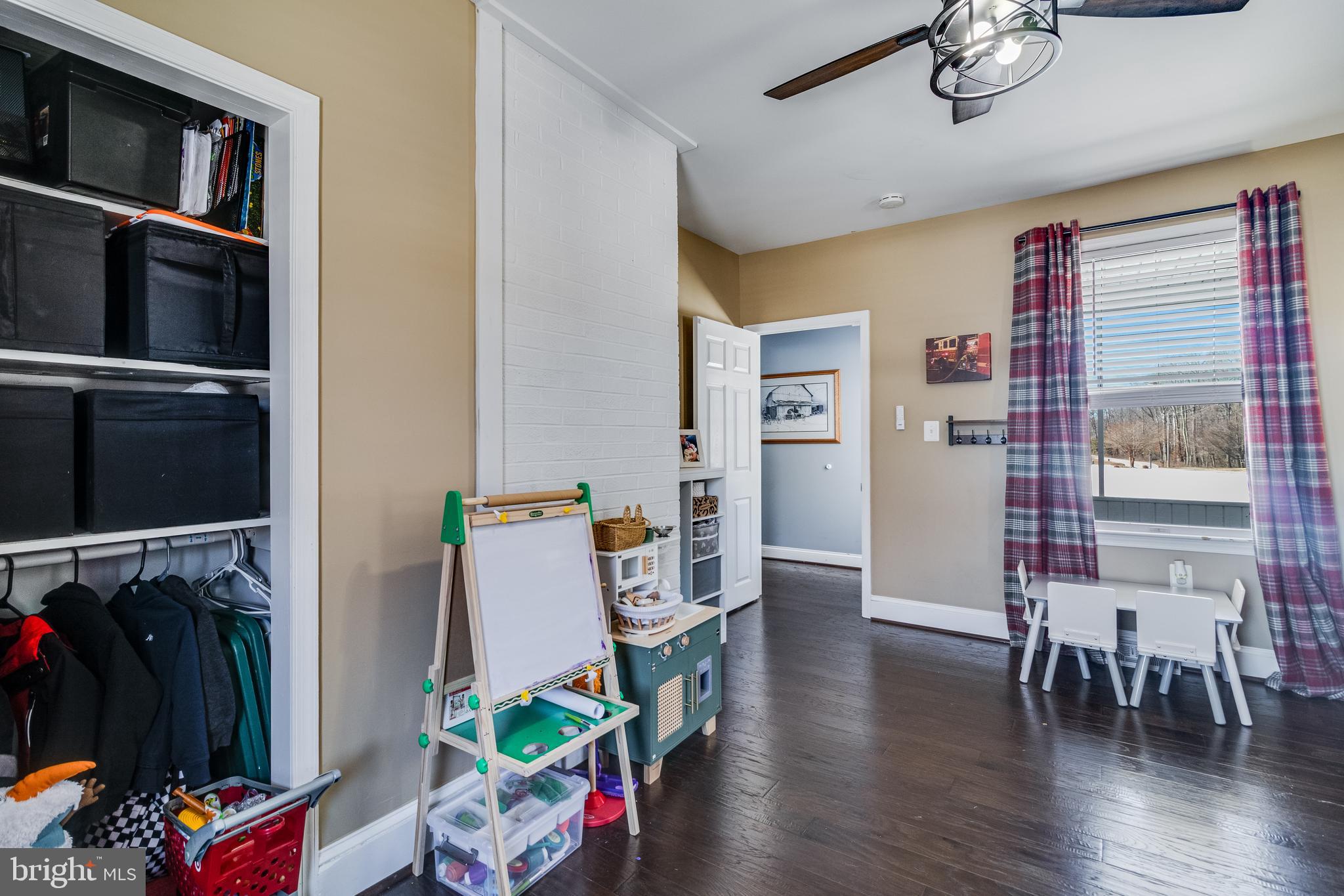 HUNTING CREEK ESTATES - Residential