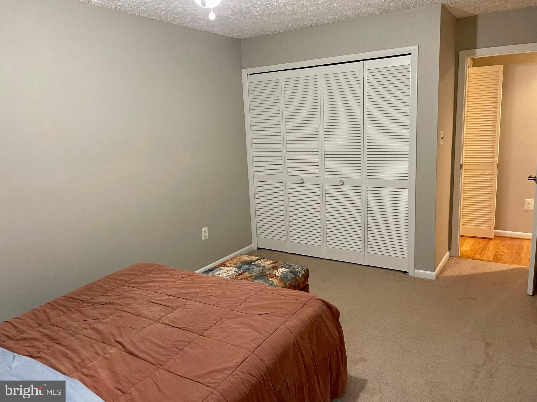 THE FALLS GARDEN - Residential Lease